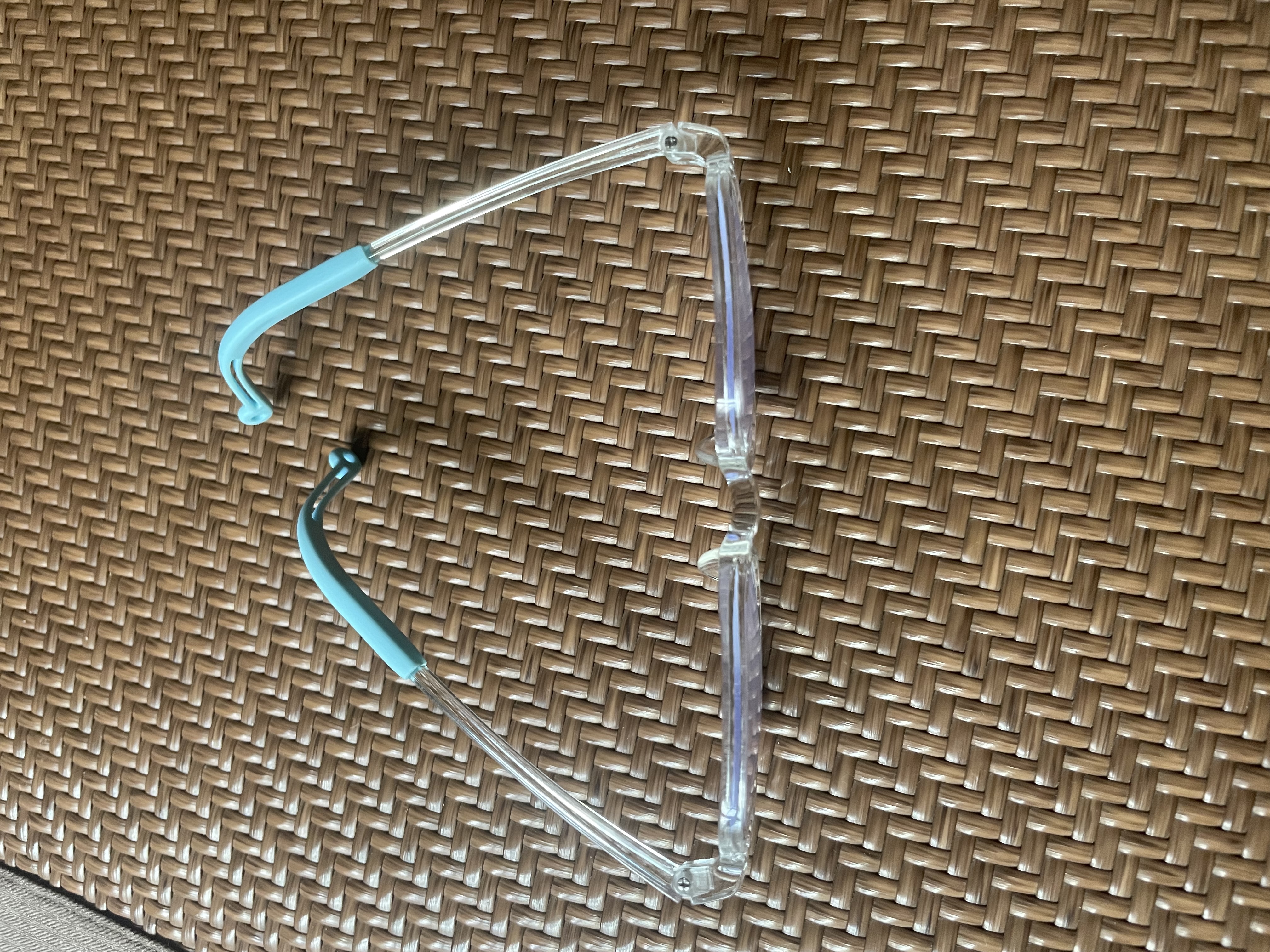 LOVECRAFT防蓝光c6-透色超轻儿童辐射眼镜近视护眼平光镜男女童护目镜框 实拍图