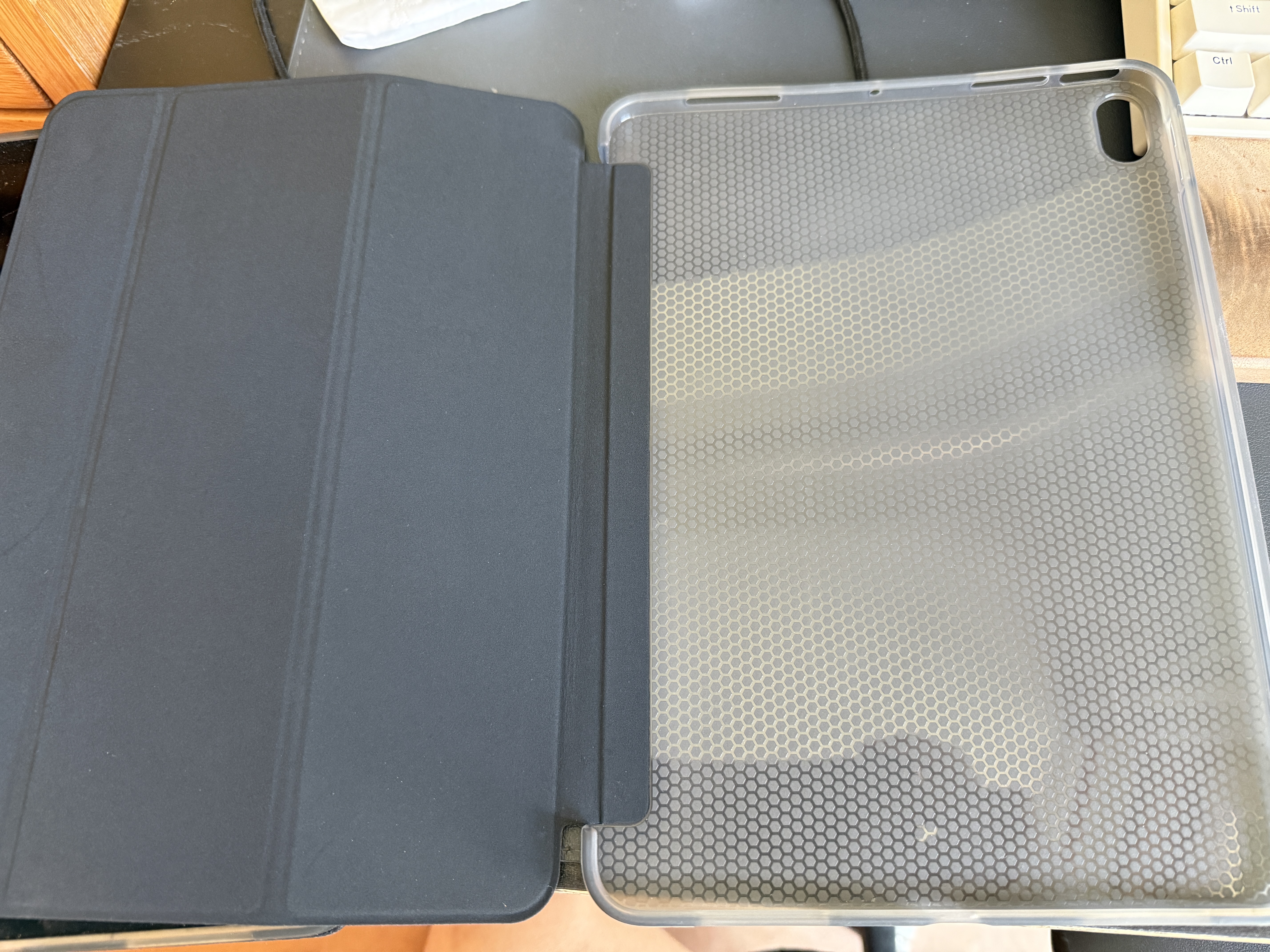 京东京造ipad air7 2025保护套11英寸 air6/5/4平板电脑保护壳24/22/20款10.9三折支架防摔硅胶套半透黑 实拍图