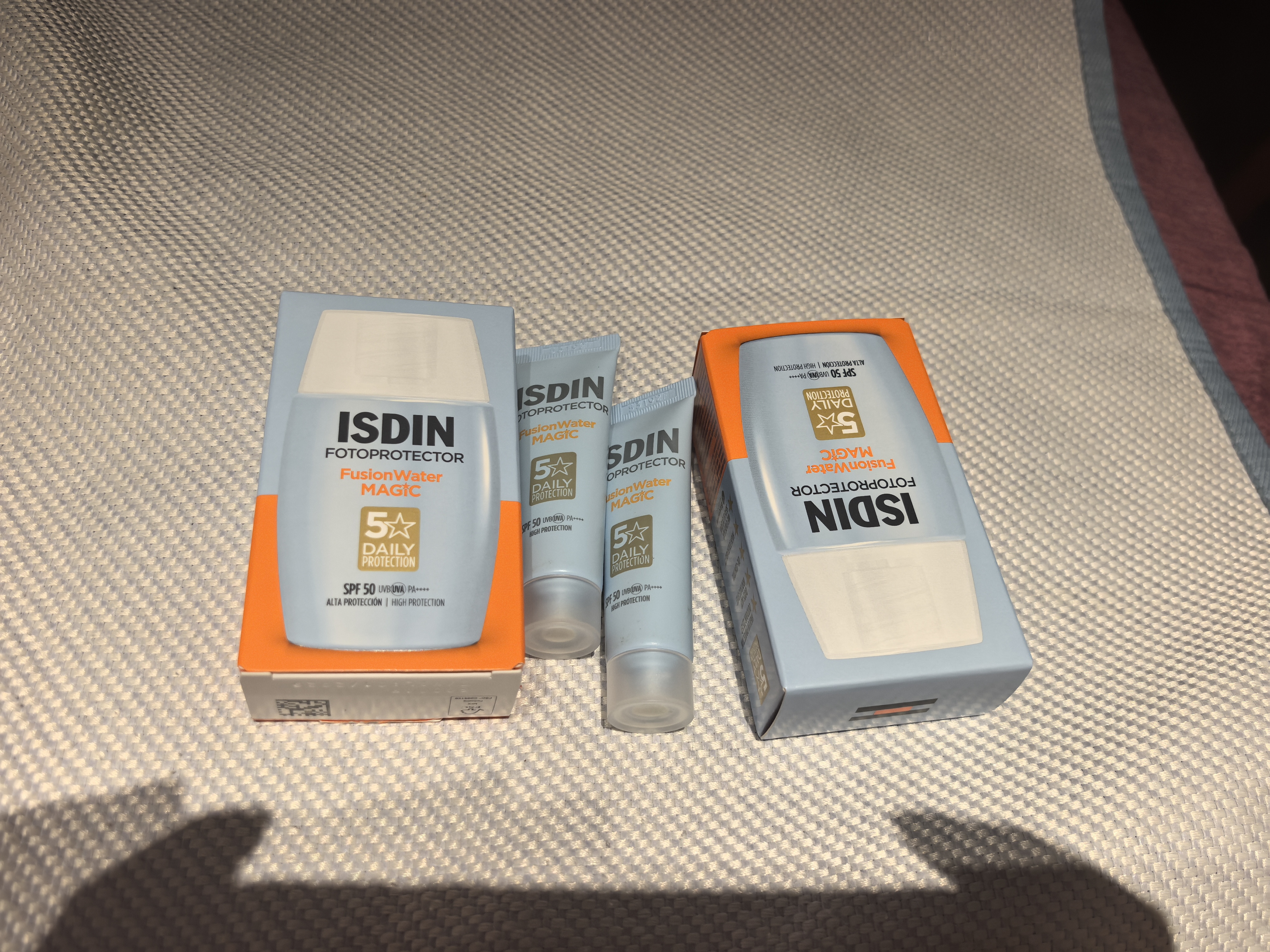 怡思丁（ISDIN）防晒霜隔离30ml SPF50进口高倍防晒学生军训持久紫外线户外礼物女 实拍图