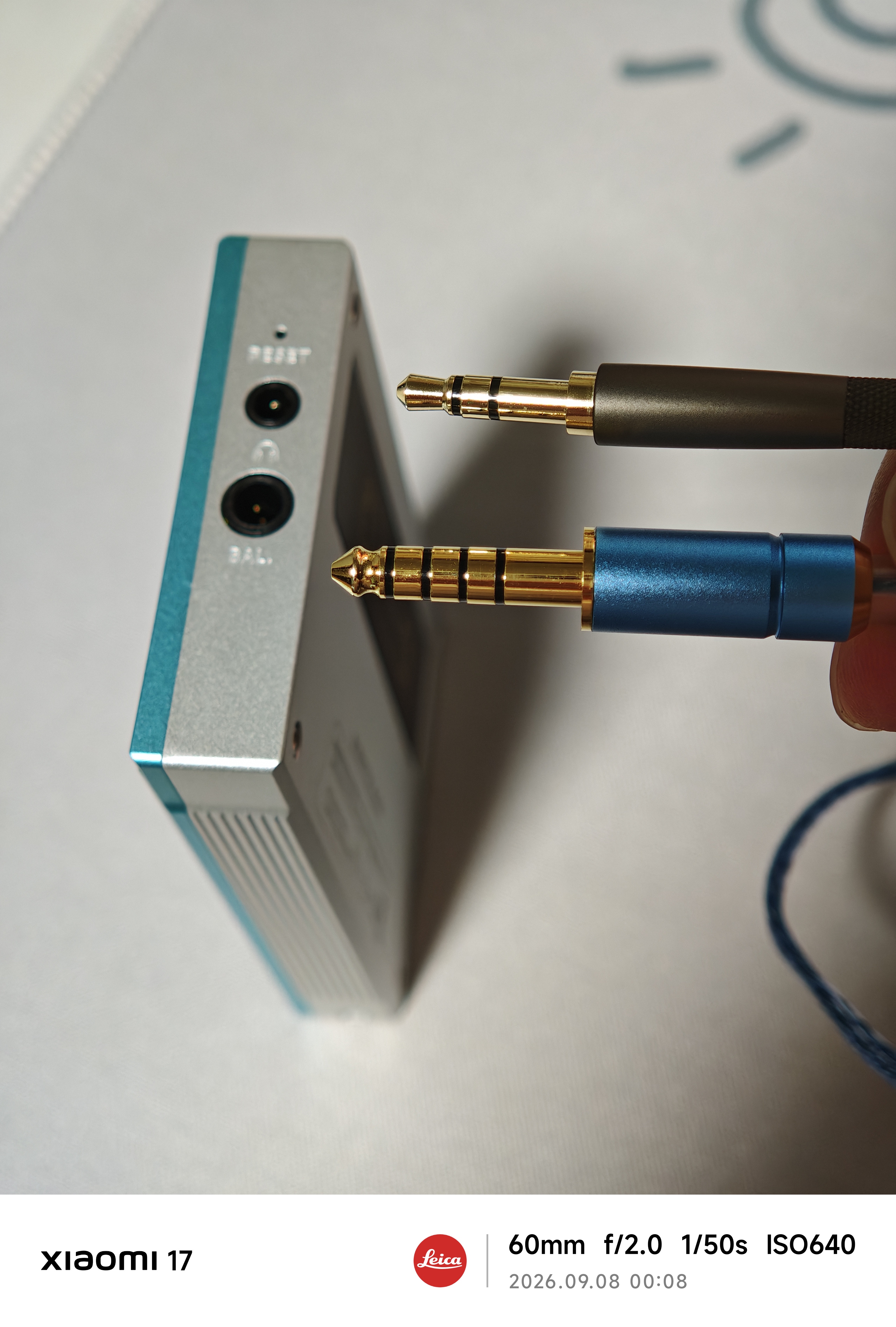NICEHCK小蓝帽 EB2S Pro平头塞耳机 HiFi发烧友非入耳式带麦有线高音质人声立体声二次元游戏电竞耳塞 原道小蓝帽4.4mm平衡 实拍图