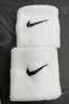耐克（NIKE）运动护腕吸汗擦汗手腕套篮球跑步健身羽毛球防扭伤白色NNN04101OS 实拍图