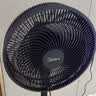 美的（Midea）【超级单品】七叶轻音立式电风扇家用柔风落地扇台式桌面小型风扇大风量节能摇头宿舍电扇 SAF30AB 实拍图
