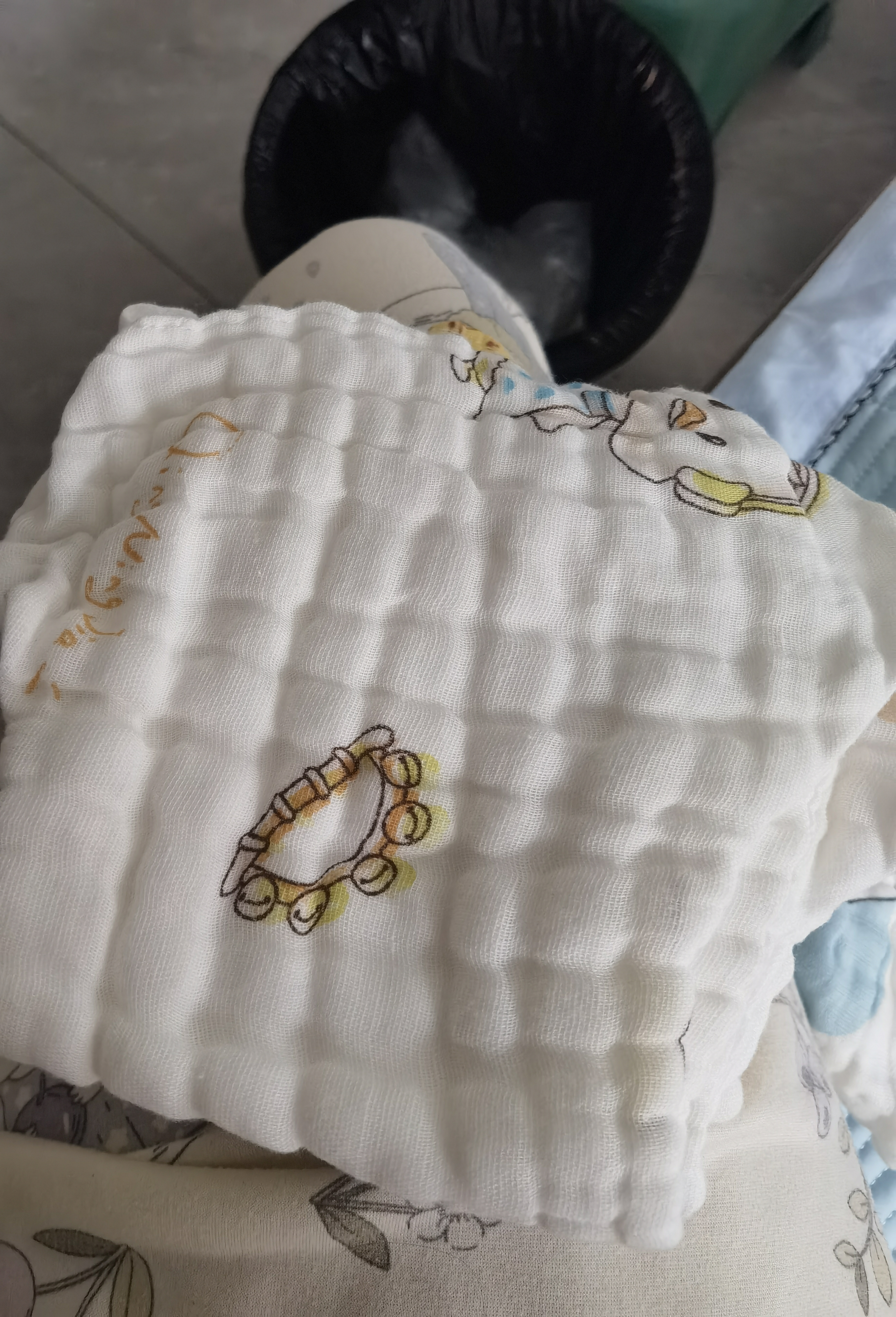 婴儿纯棉纱布尿裤一体式尿布可水洗透气尿戒子（胖宝宝拍大一码） S码【0-3个月花型随机】 5条装 实拍图