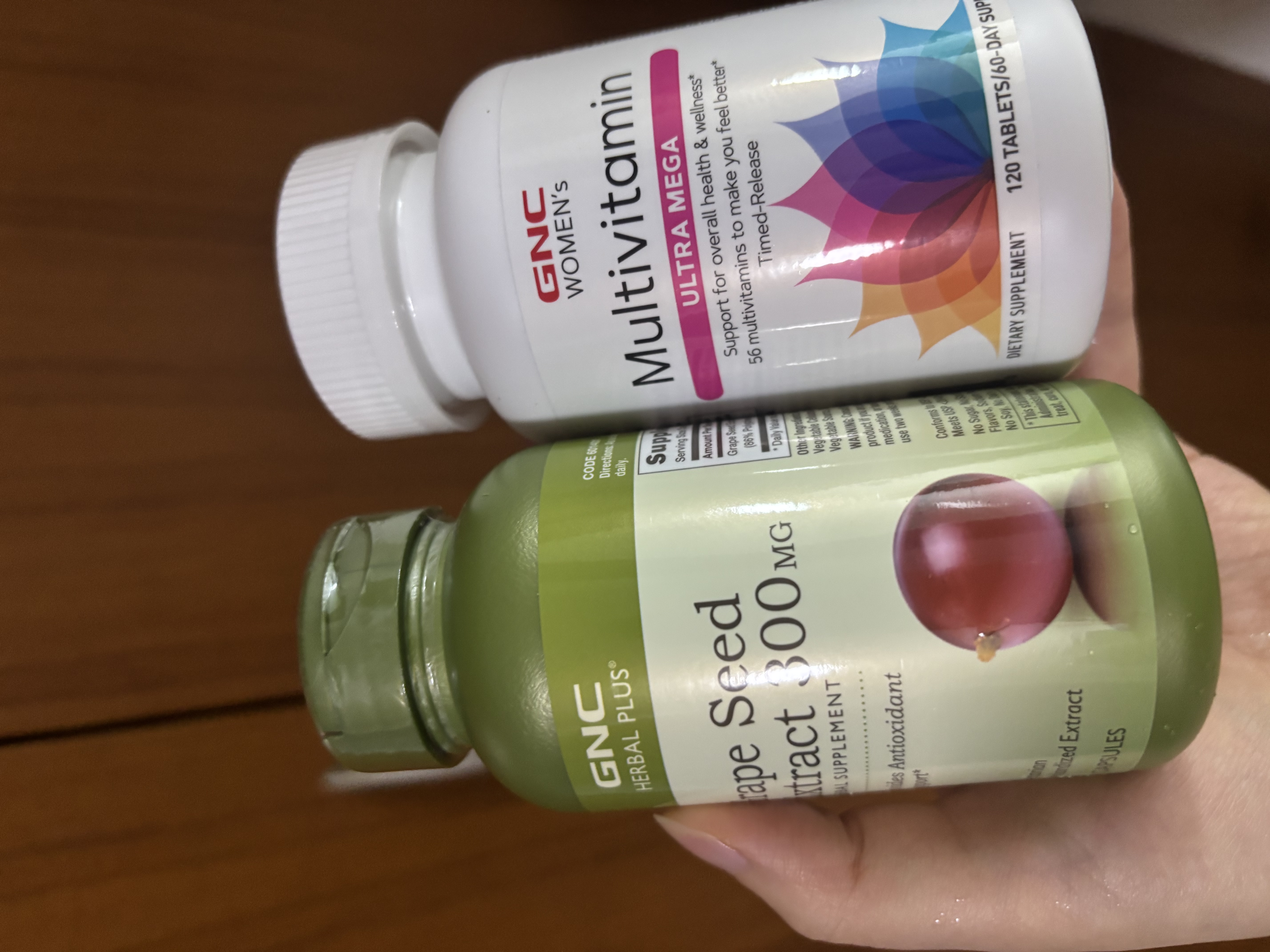 GNC健安喜葡萄籽精华100粒/瓶+女士复合维生素多种矿物质营养品120粒 实拍图
