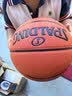 斯伯丁（SPALDING）篮球7号吸湿PU皮室内外通用耐磨成人青少年儿童比赛训练球78-230Y 实拍图