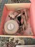 得胜（TAKSTAR）得胜D2W甜甜圈无线领夹防啸叫小蜜蜂扩音器教师专用音响音箱上课教学导游户外喇叭扩音器象牙白 实拍图