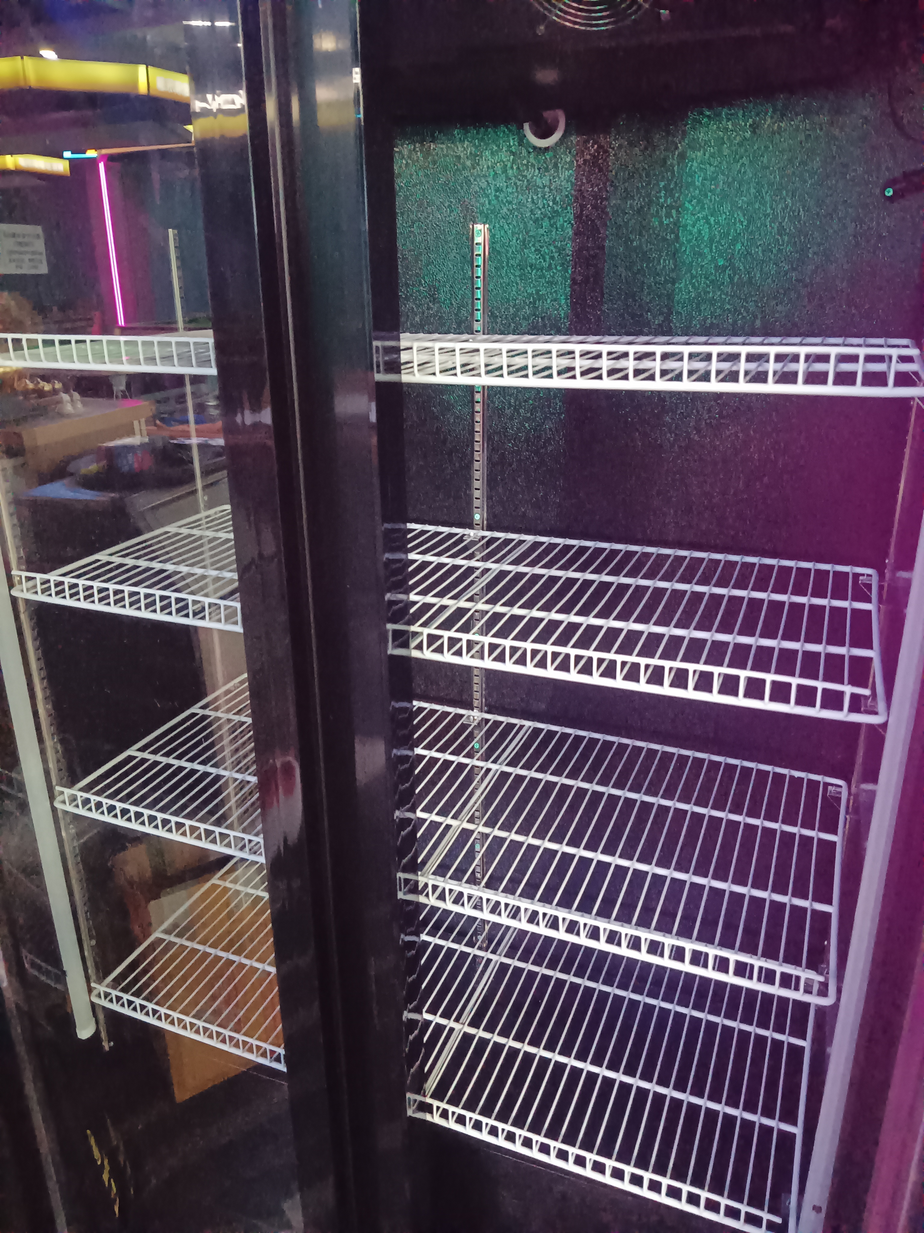 威力风冷无霜展示柜冷藏网红啤酒柜超市便利店冰箱冰柜商用酒吧酒水保鲜柜全屏冷饮柜回弹门饮料柜 大双门酒水柜【1260*600*2010】 Pro【变频节能+镀膜防雾】 实拍图