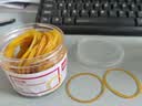 得力（deli）【超级爆款】50g筒装耐用橡胶圈/橡皮筋/牛皮筋 高弹力不易断 财务办公用品 3214 实拍图