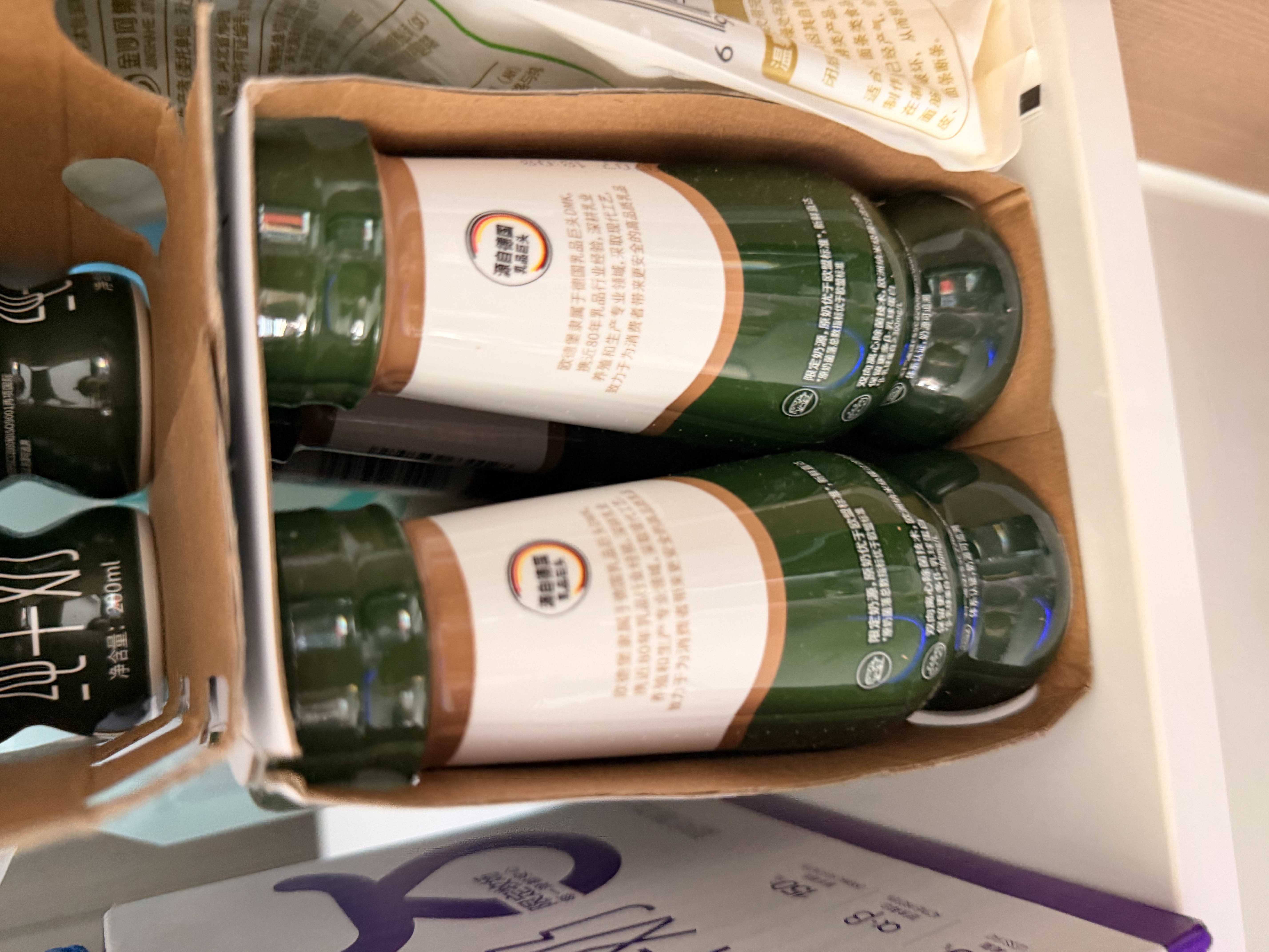 欧德堡 东方PRO 全脂纯牛奶 生牛乳 鲜牛奶口感  营养早餐学生奶 200ml 4.0蛋白脱脂牛奶200ml*24瓶【8月产】 实拍图