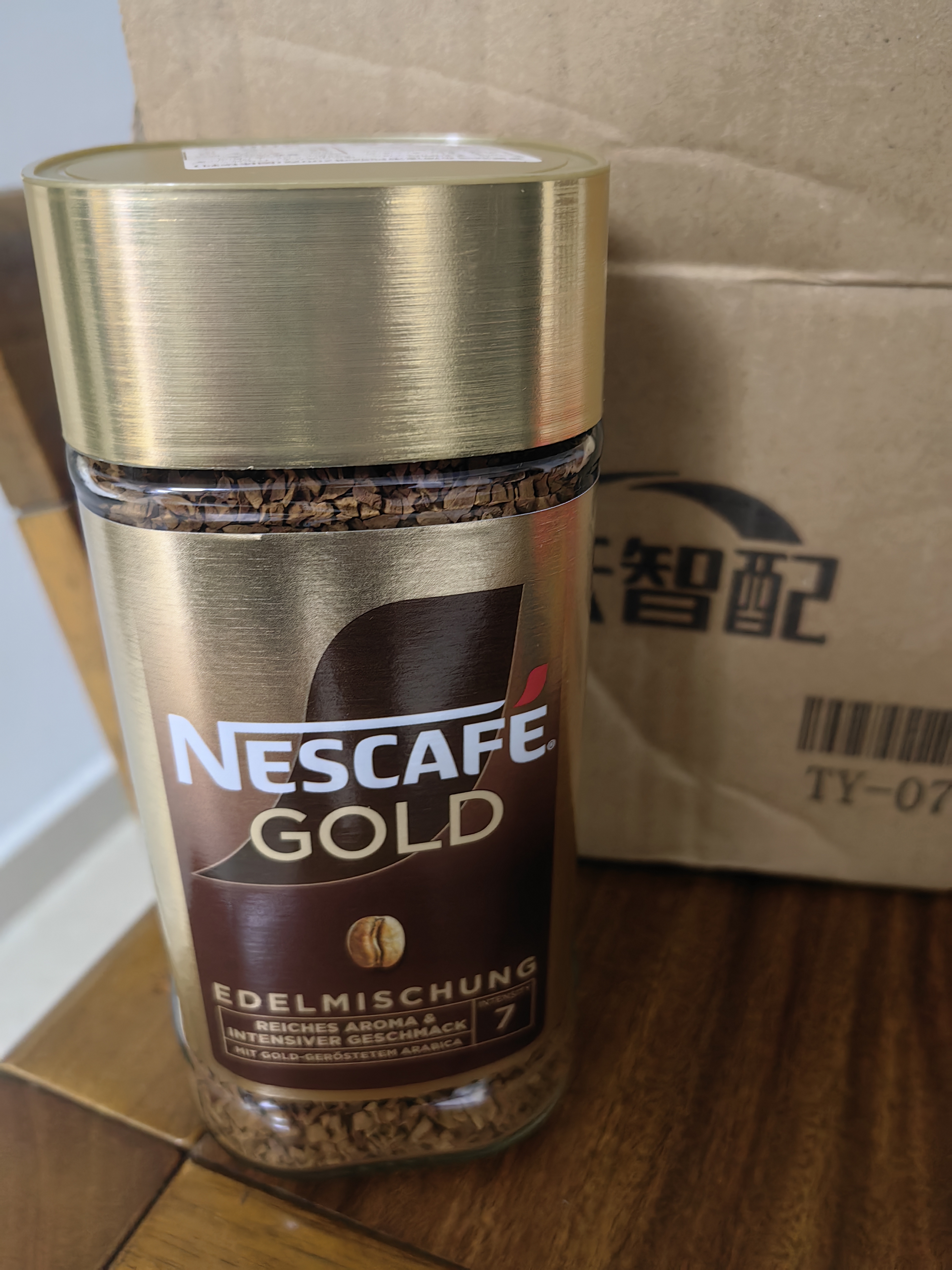 雀巢（Nestle）瑞士原产金牌黑咖啡无蔗糖醇香咖啡冻干咖啡速溶黑咖办公家享爆款 雀巢金牌 200g原味醇香效期28.1月 实拍图