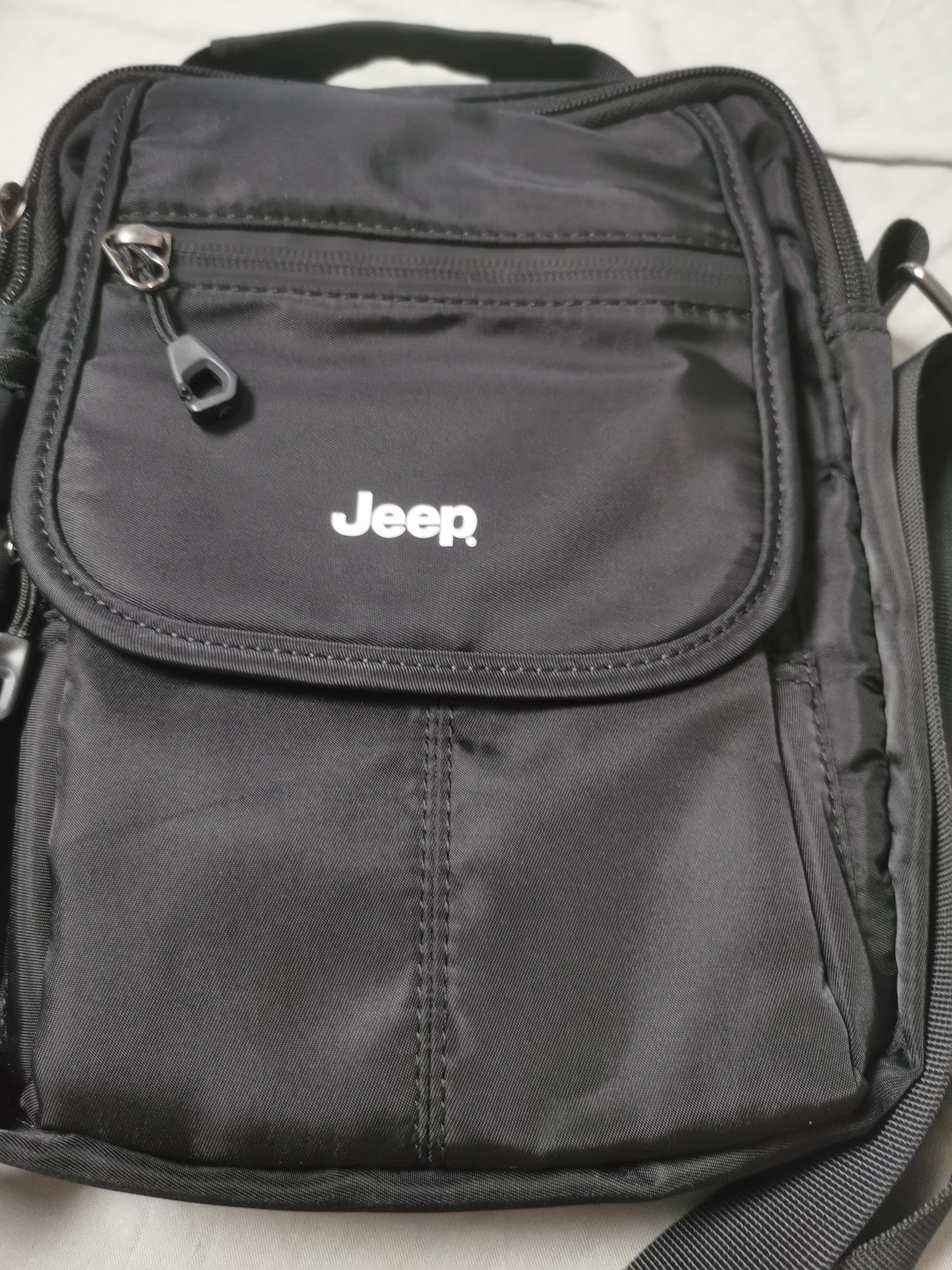 JEEP斜挎包男士单肩包轻便出游高端大容量胸包休闲运动旅行随身小背包 实拍图