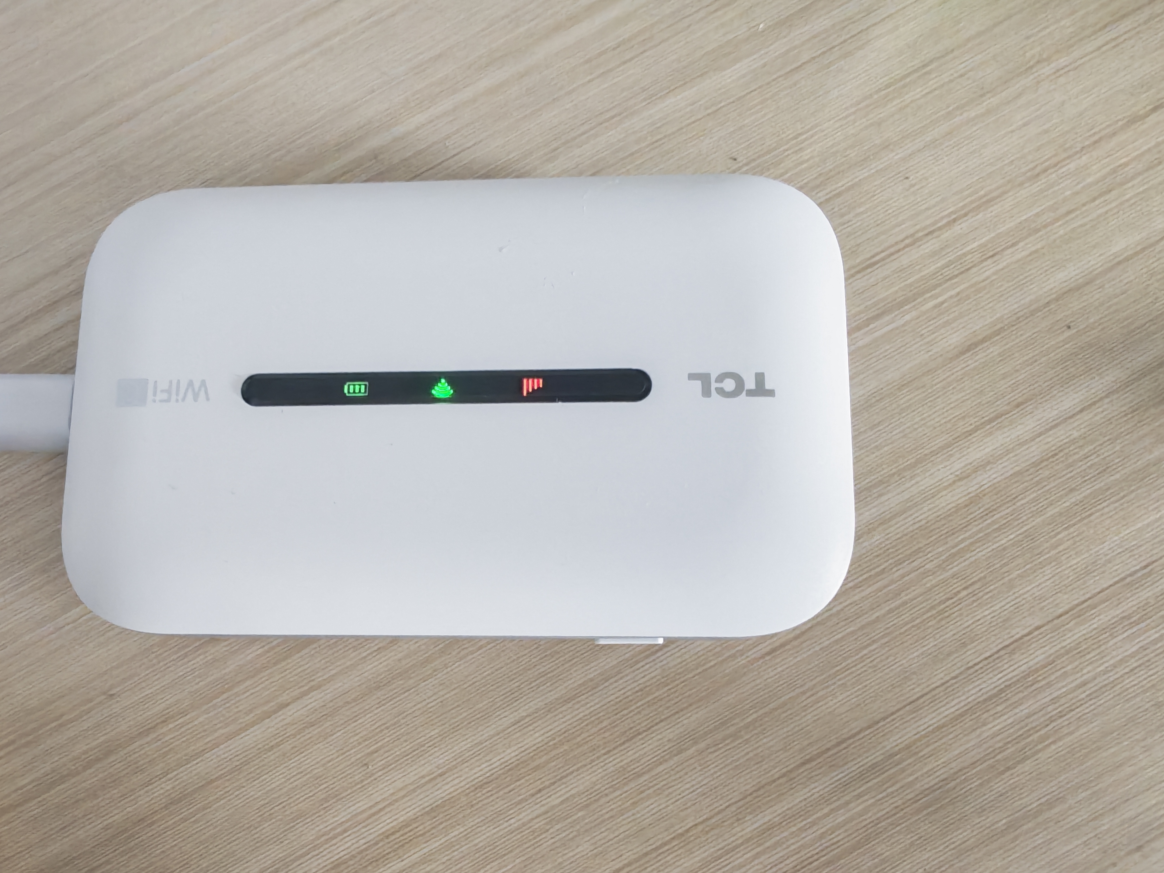 TCL随身wifi2026新款全国通用可移动便携式热点免插卡无线网wi-fi6无限制大流量车载4G路由器5GXY15B 【2026最新爆款】紫光展锐芯片+无线wifi6 足额不虚标月享1500G流量 实拍图