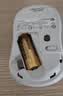 罗技（Logitech）M221 轻音鼠标 无线鼠标 办公鼠标 对称鼠标 带无线微型接收器 米白色 实拍图