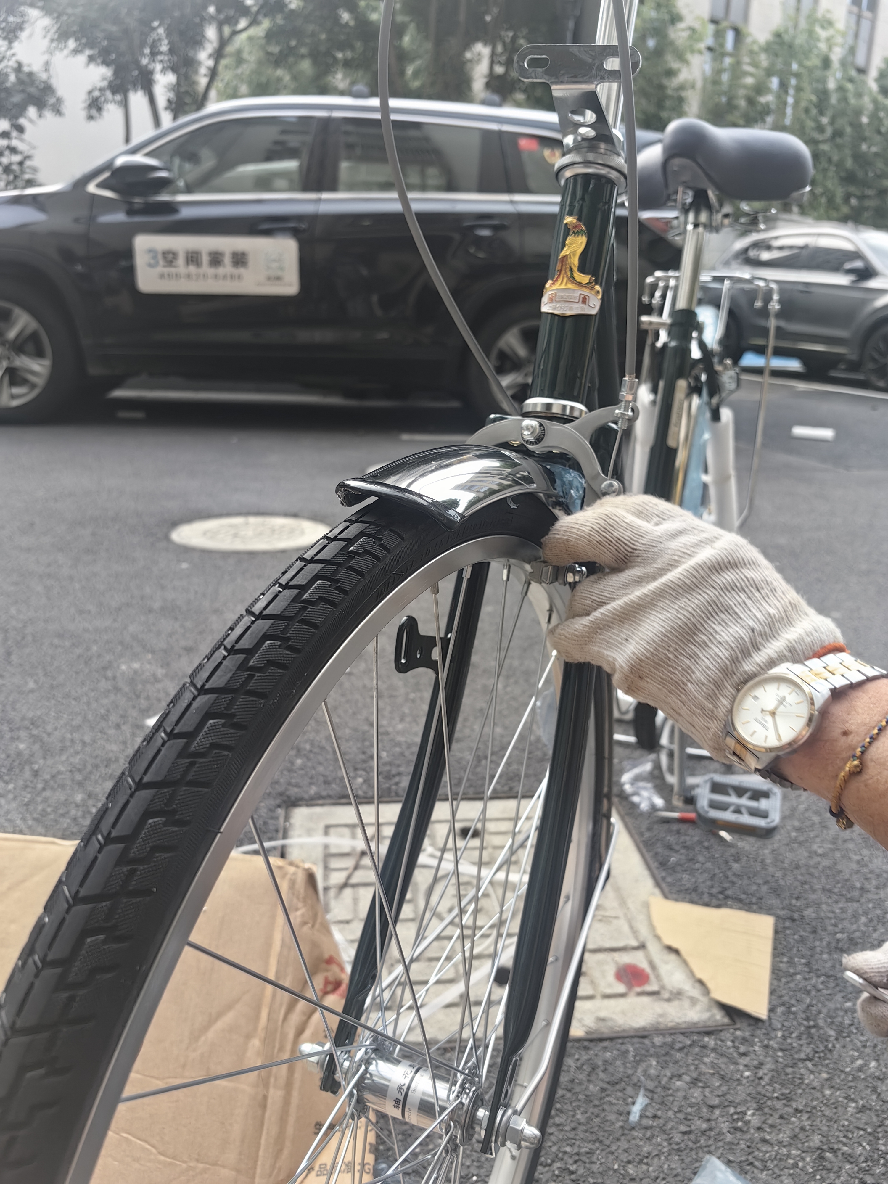 凤凰（Phoenix）城市通勤自行车女士淑女全轴承培林花鼓鹅头车把轻便代步学生车 双弯/绿色/大灯/全轴承 26英寸 实拍图
