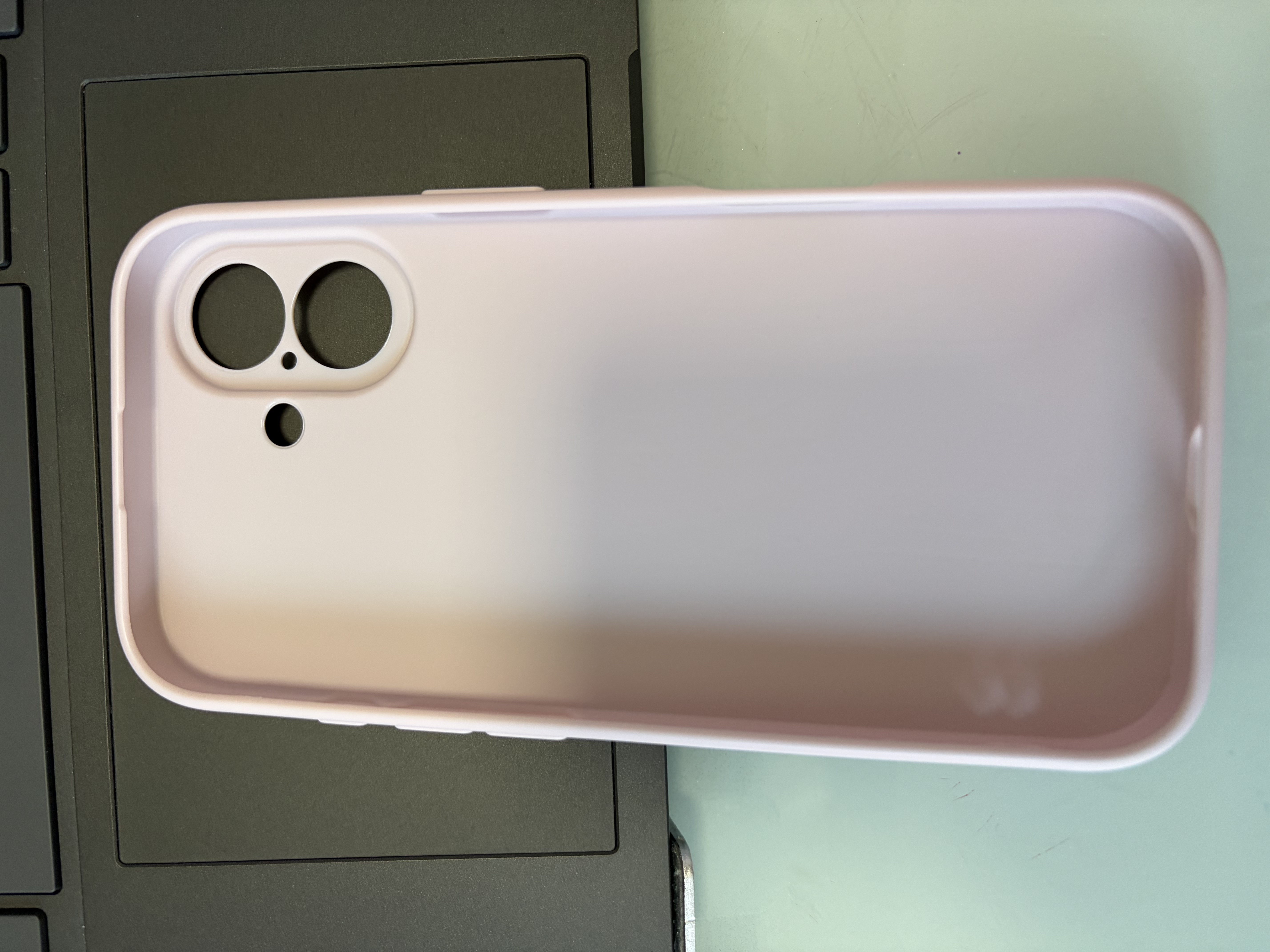 第一卫DIVI【轻柔液态丨手感超好】适用iPhone17手机壳苹果17保护套亲肤镜头全包硅胶防摔超薄软壳粉 实拍图