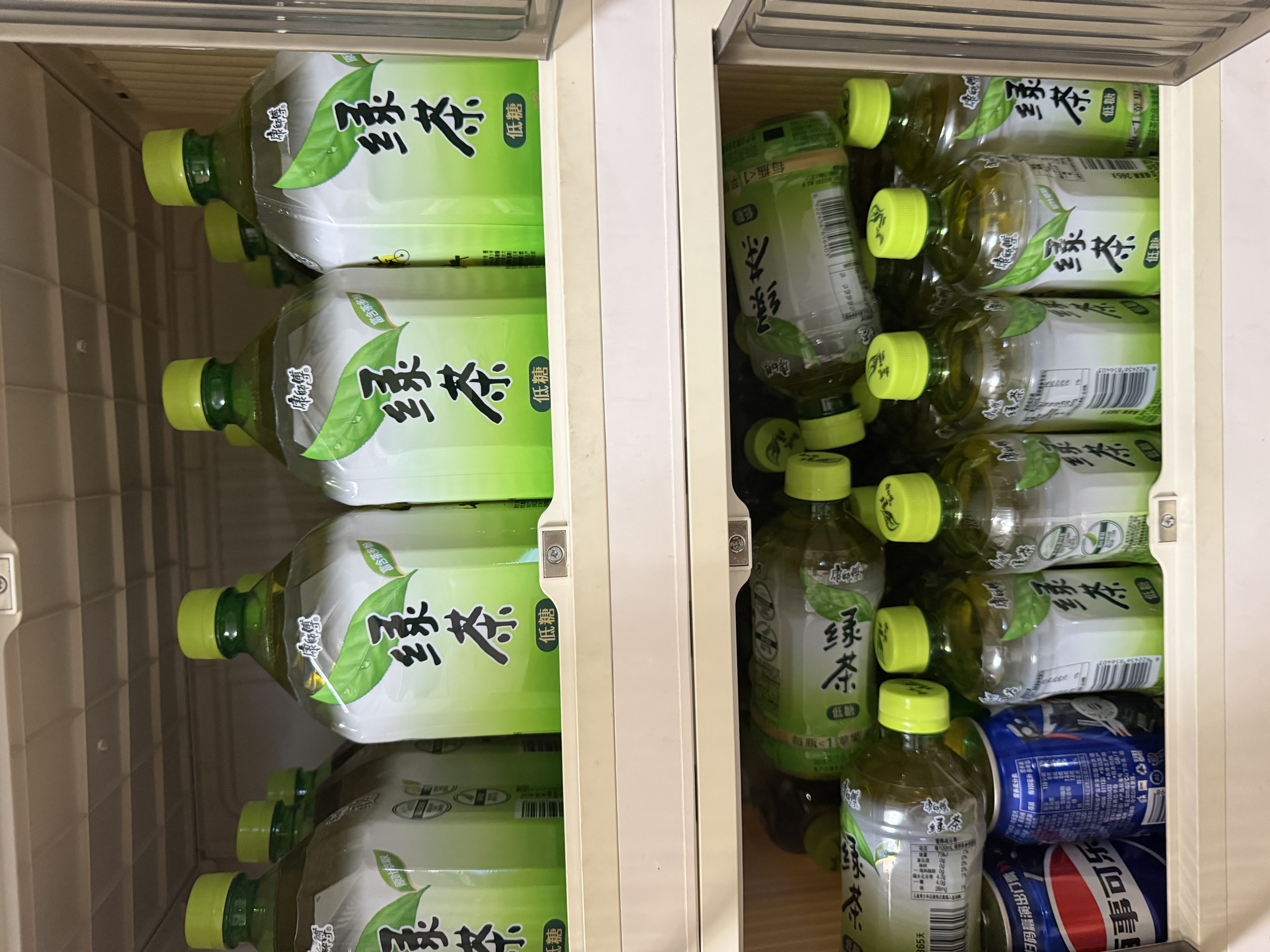 康师傅 绿茶 低糖茶饮料 小瓶整箱装 330ml*12瓶 热门商品 实拍图
