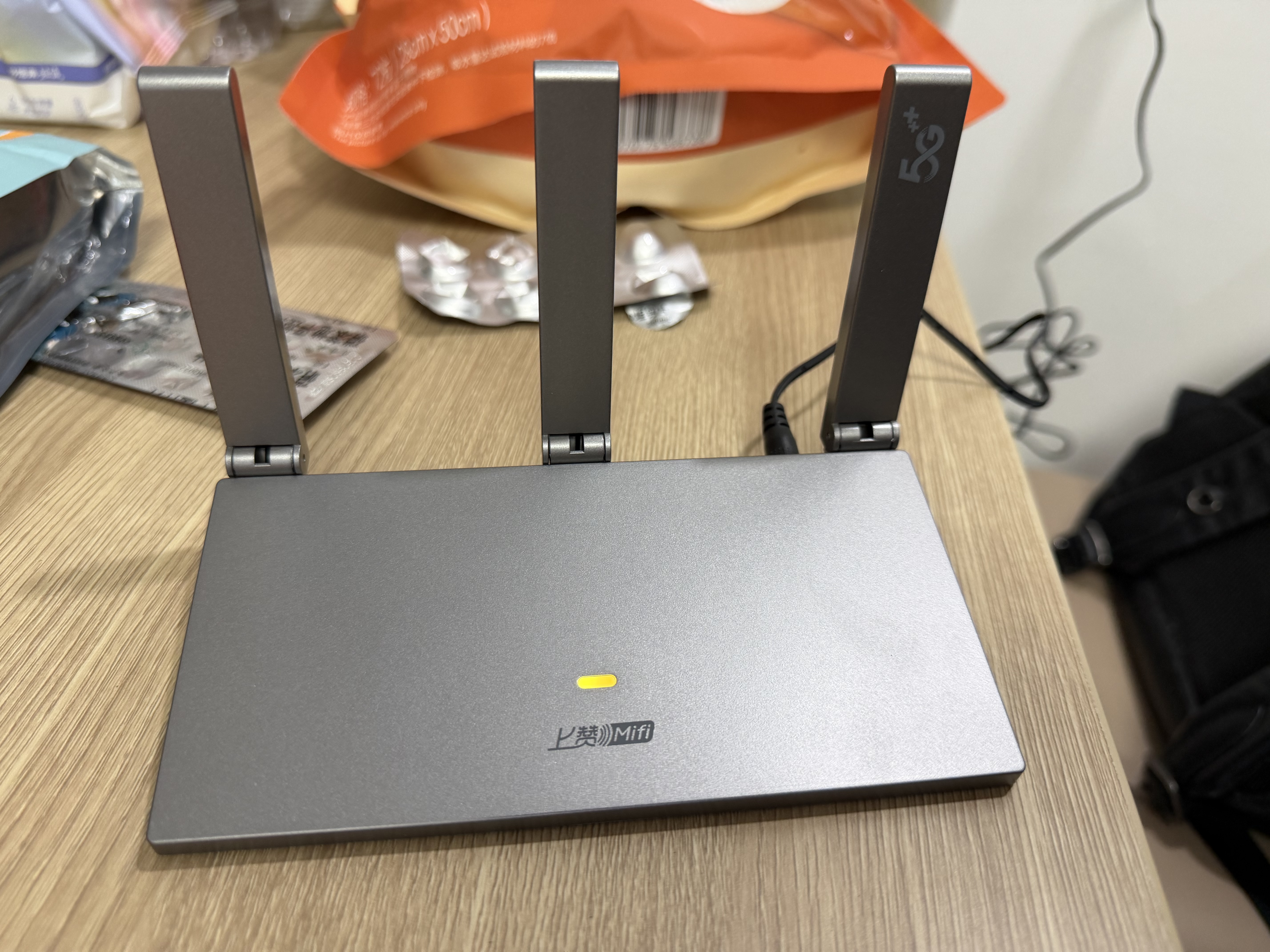 上赞 SZ50 5G随身wifi免插卡移动路由器免装宽带无线上网卡办公家用支持多人同时连接 实拍图
