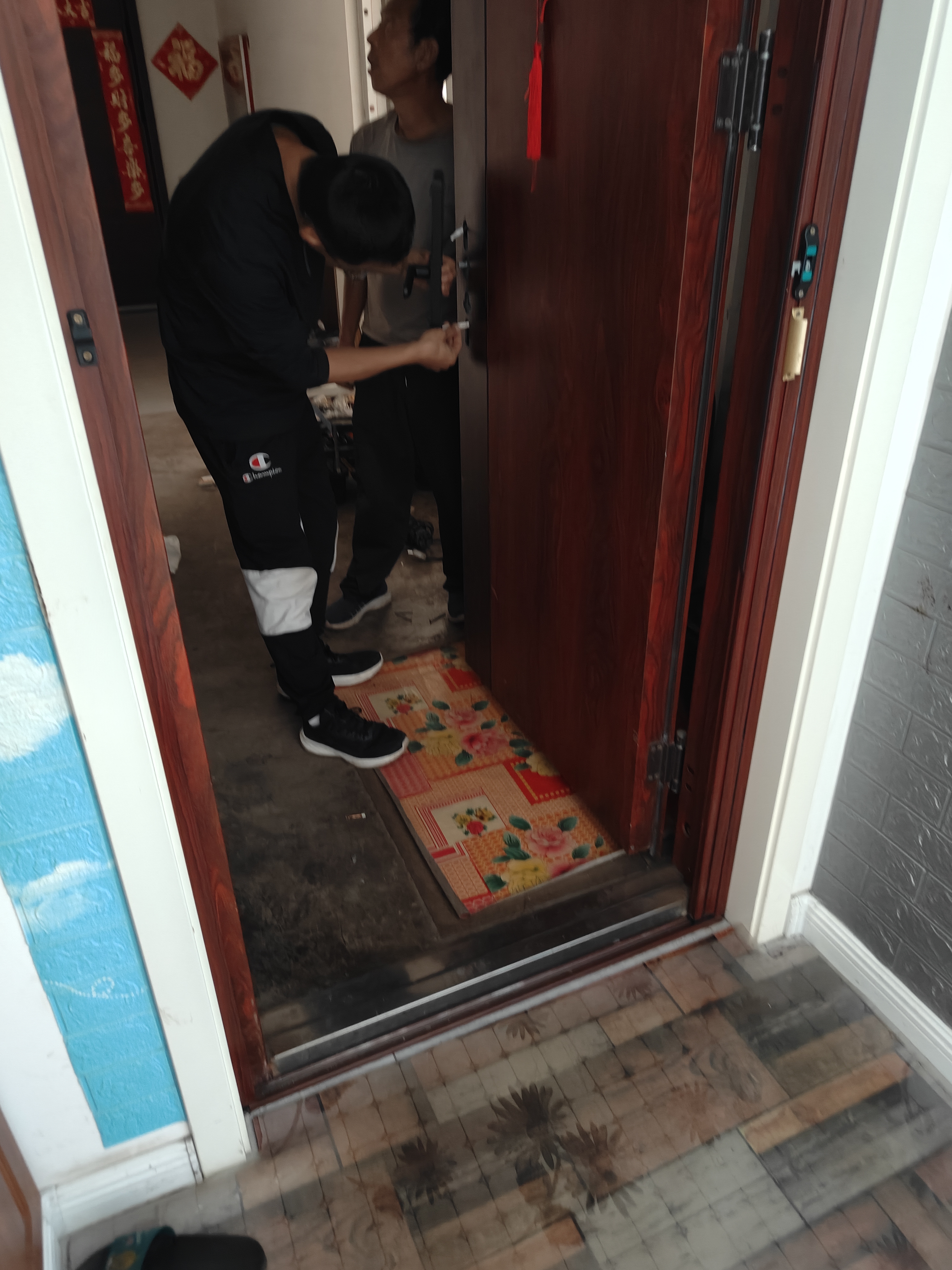 联想E20 指纹锁 智能门锁 民宿公寓 密码锁 入户门 智能锁 家用 防盗门 电子锁 C级锁芯 免费安装 实拍图