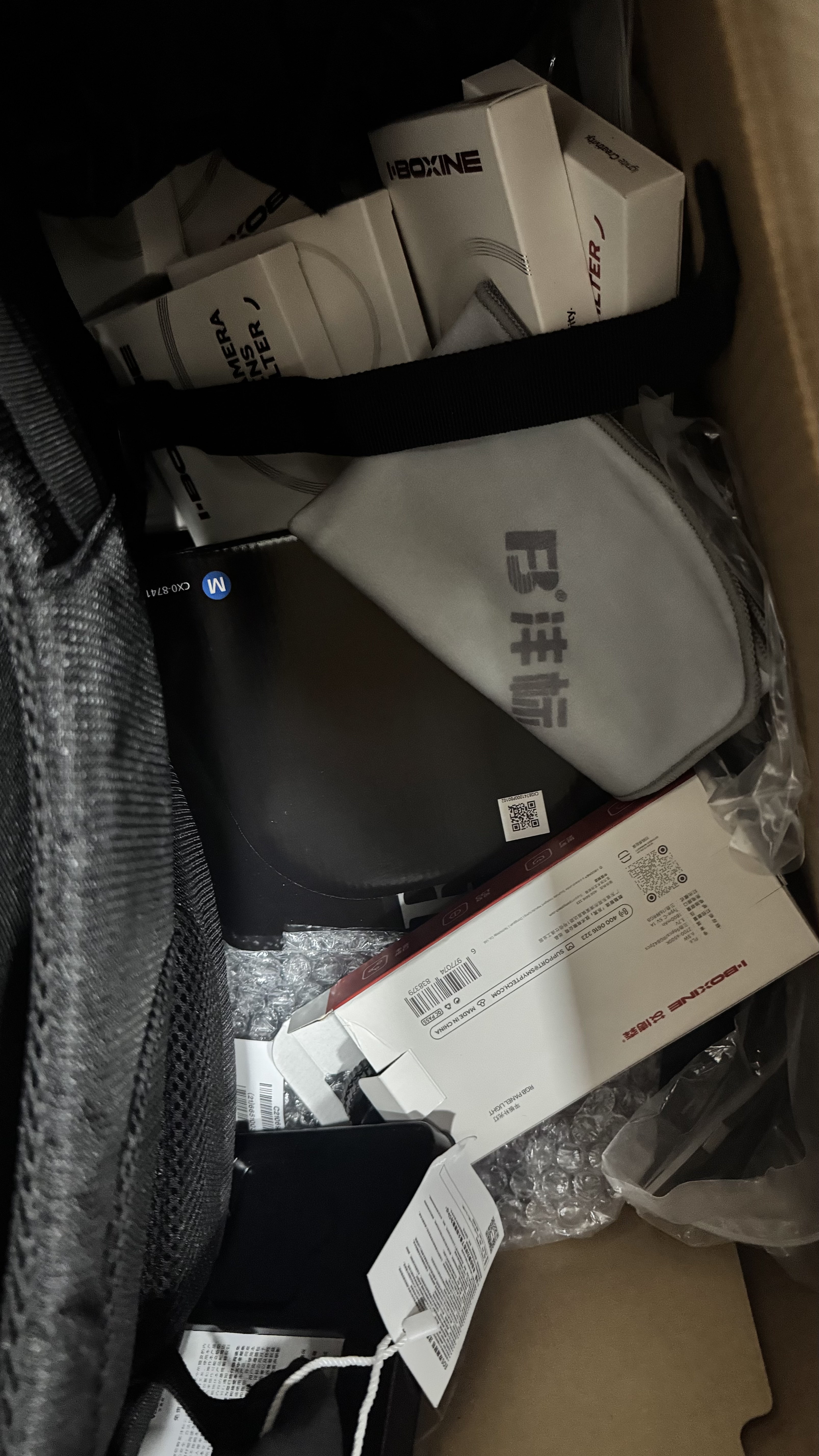 佳能（Canon）r7微单相机  R7专业高画质4K旅游 vlog视频直播数码高清照相机 R7+18-150 STM镜头套机【一镜走天下】 套餐一【含128G卡 摄影包 电池 vlog套装】 实拍图