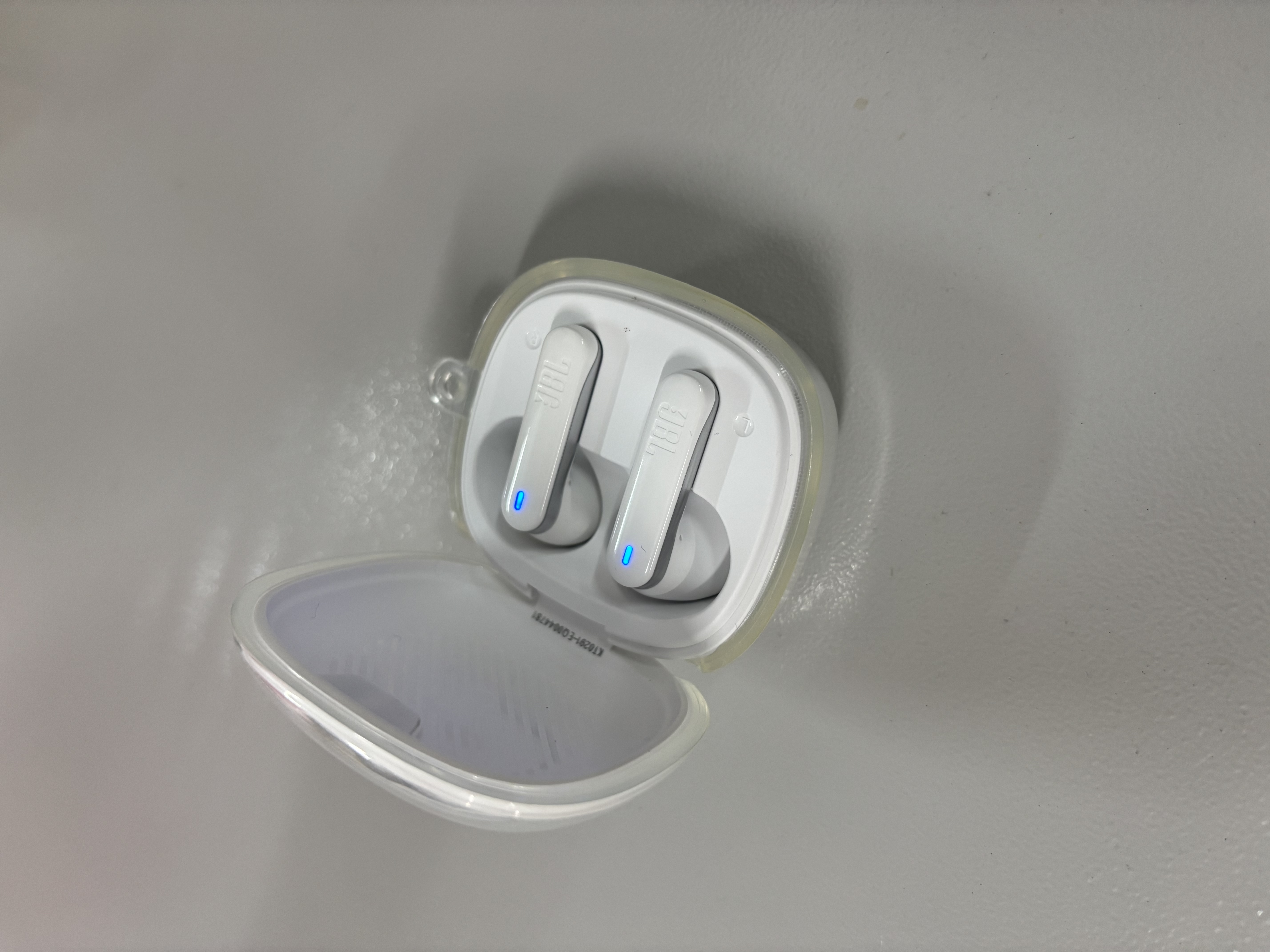JBL T280TWS X3无线蓝牙耳机 半入耳式音乐通话降噪游戏耳麦超长续航适配2026最新款 礼物推荐 白 实拍图