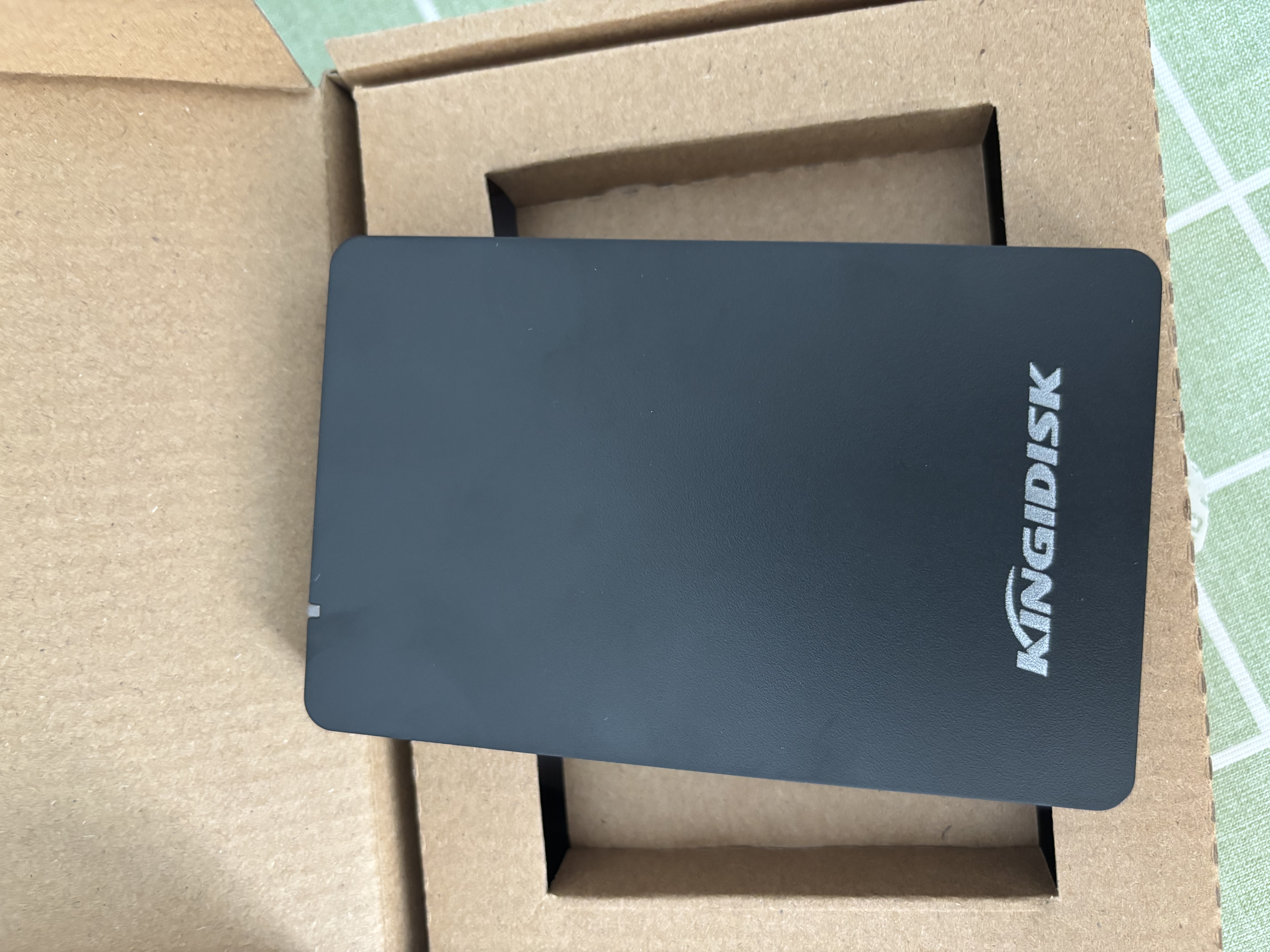 黑甲虫(KINGIDISK) 500GB USB3.0 移动硬盘  H系列 2.5英寸 磨砂黑 简约便携商务伴侣 内置加密软件 H500 实拍图