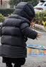 保姆鹅 【风墙】儿童羽绒服宝宝中长款护脸厚款外套保暖童装[NG2664] 炭黑 140 实拍图