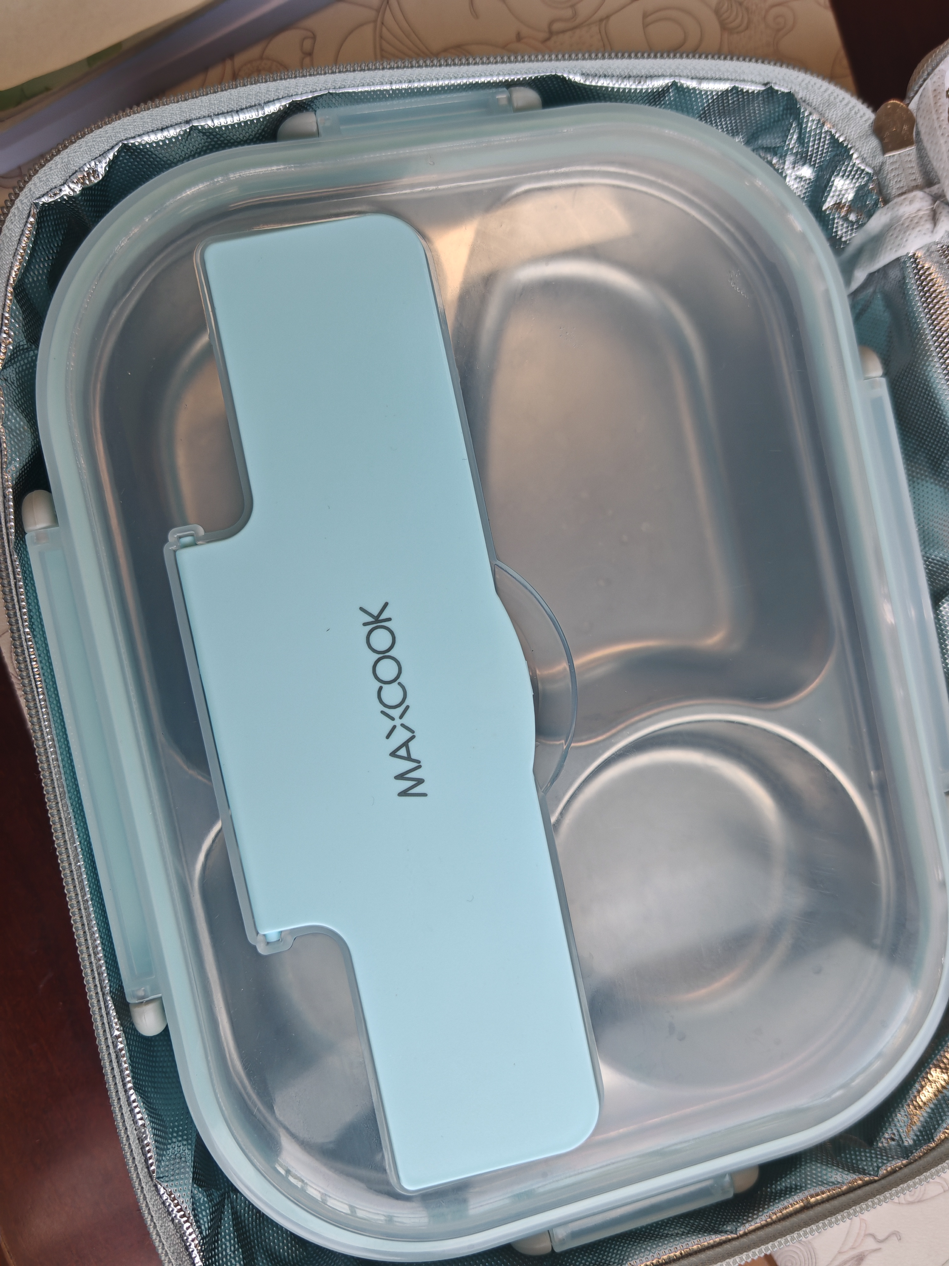 美厨（MAXCOOK）304不锈钢饭盒 加大加深4格学生饭盒餐盘1.6L 配保温袋MCFT8796 实拍图