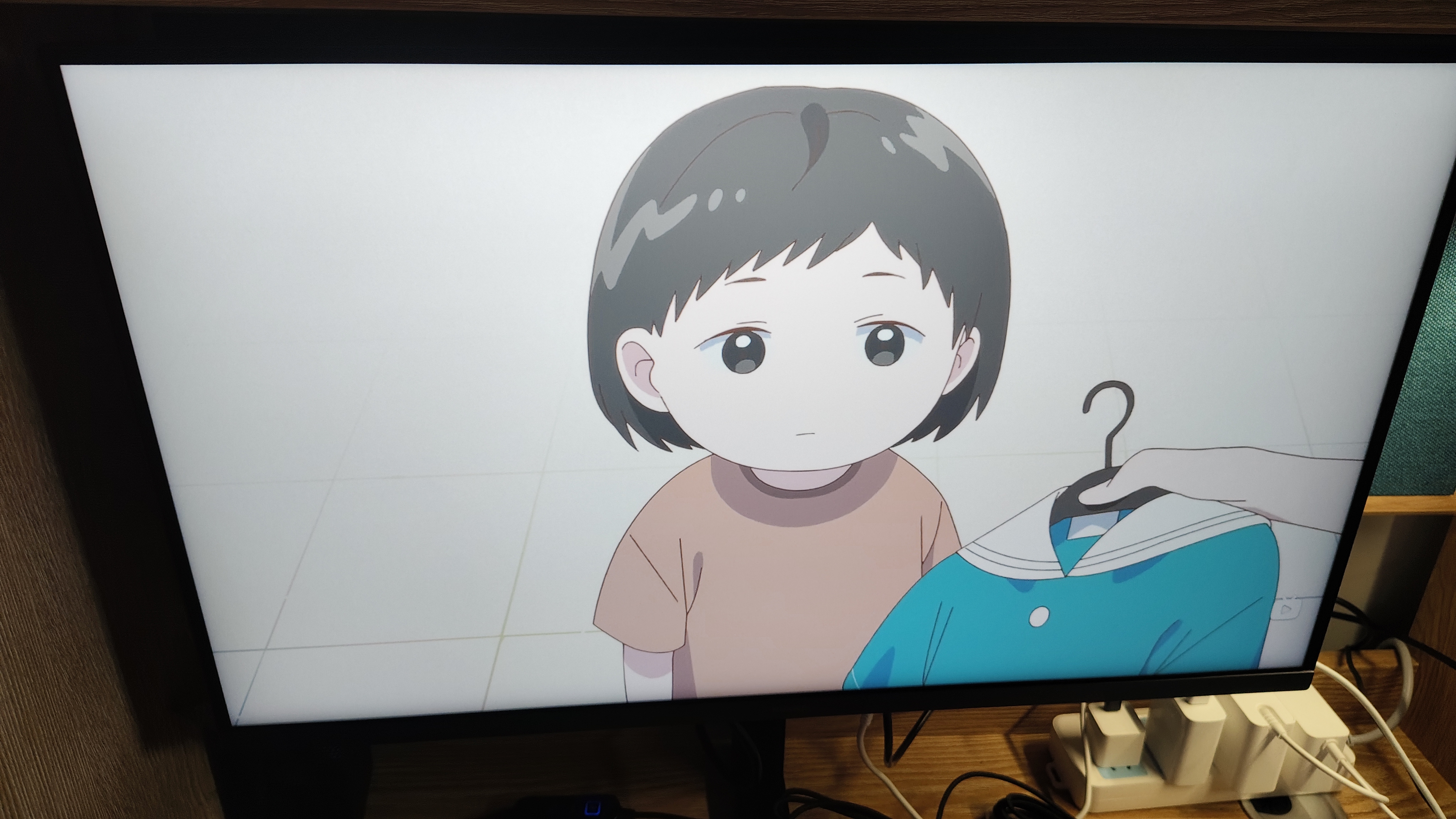 华为MateView GT 27英寸显示器 4K双模/云晰柔光屏/160Hz/USB-C/DP/HDMI/旋转升降壁挂 星空黑 实拍图