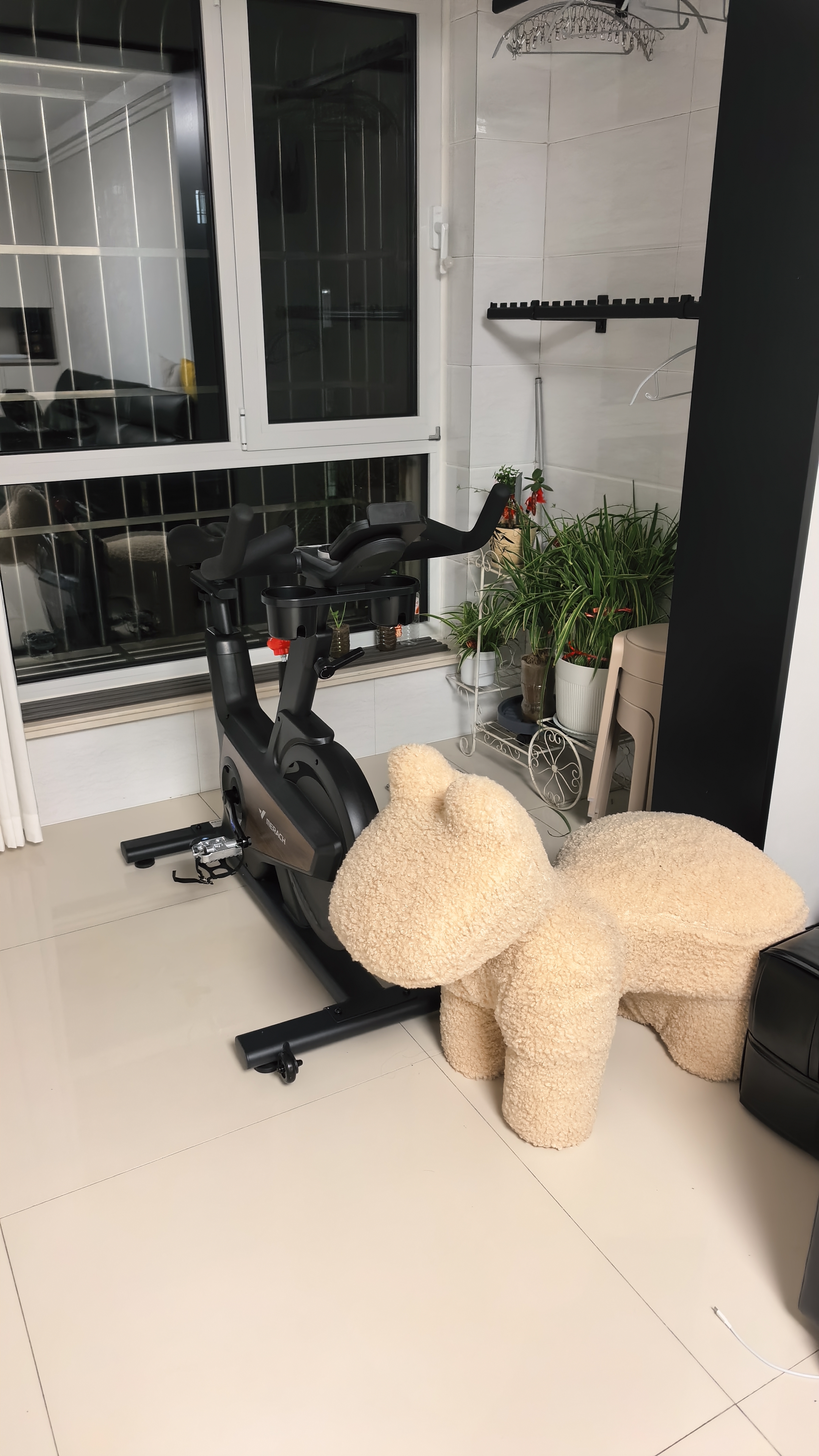 麦瑞克（MERACH）动感单车自发电家用健身房运动器材室内静音自行车 黑曜骑士Turbo 进阶旗舰版-超感强磁控-AIMia私教 实拍图