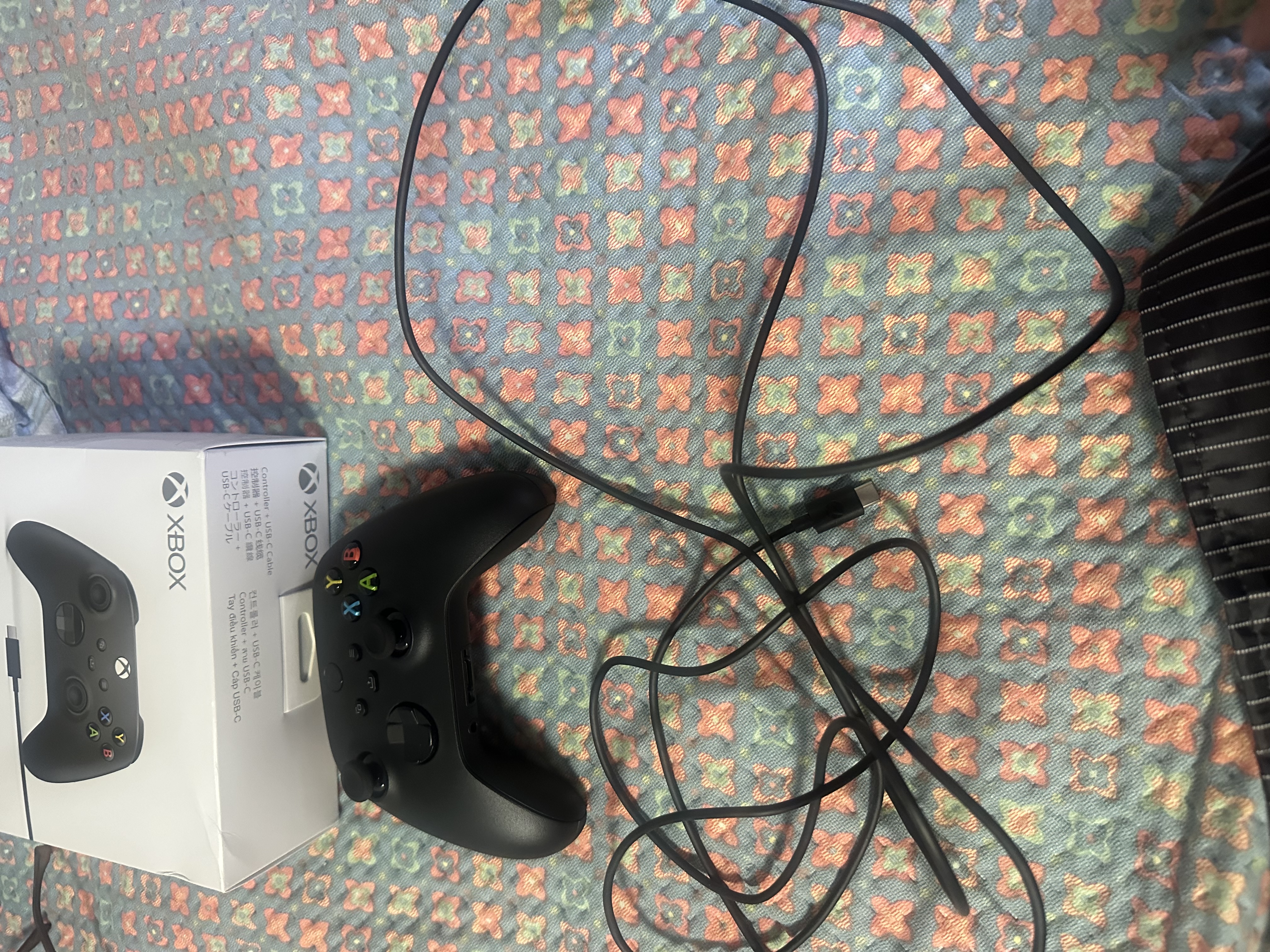 XBOX【全新国行】微软Xbox手柄Series X S无线控制器蓝牙PC地平线6手柄 精英二代版 游戏电玩兼容steam Xbox手柄-磨砂黑+USB-C线缆 实拍图