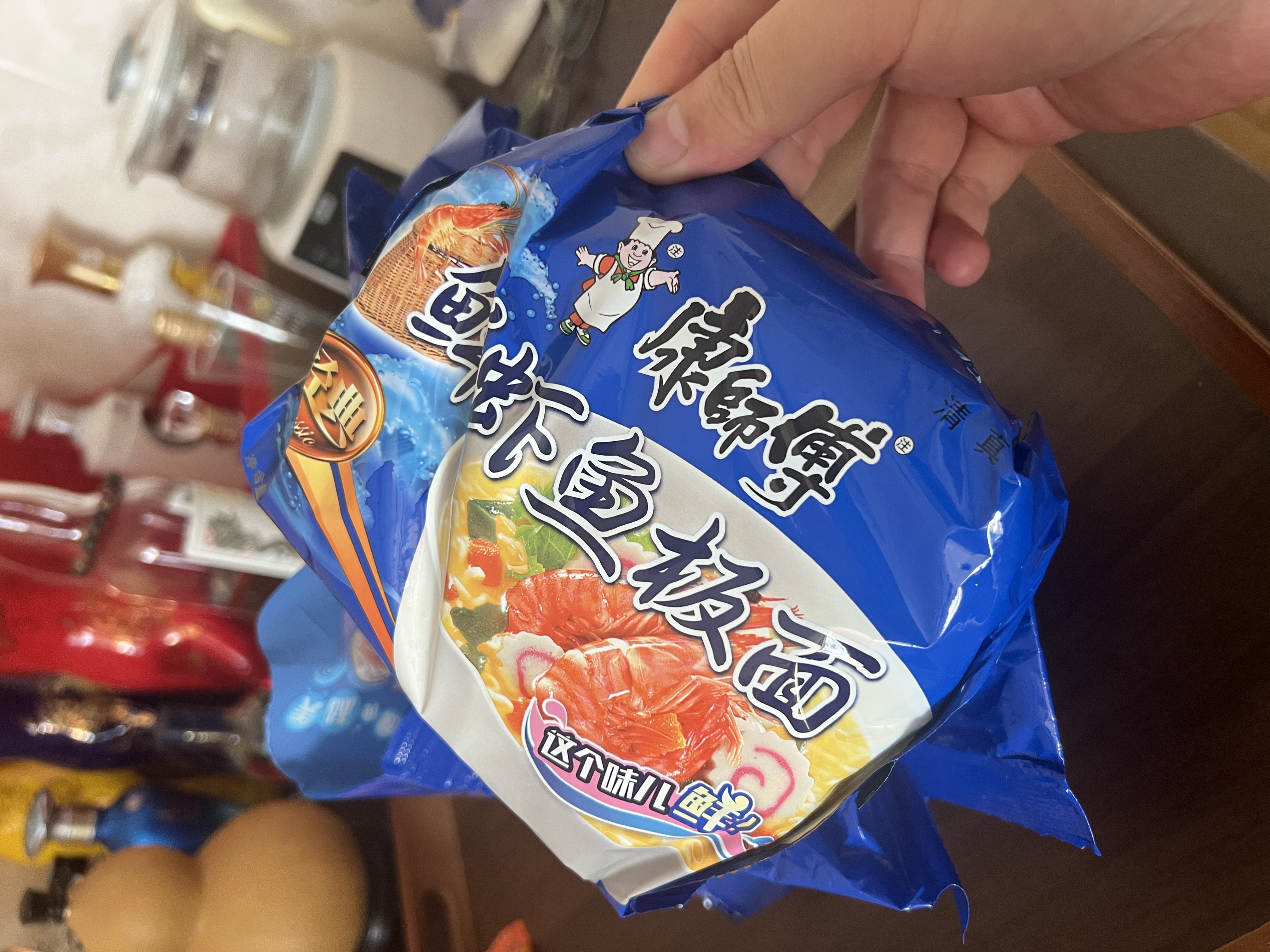康师傅 方便面 经典鲜虾鱼板面五连包98g*5 泡面袋装速食 方便食品 实拍图