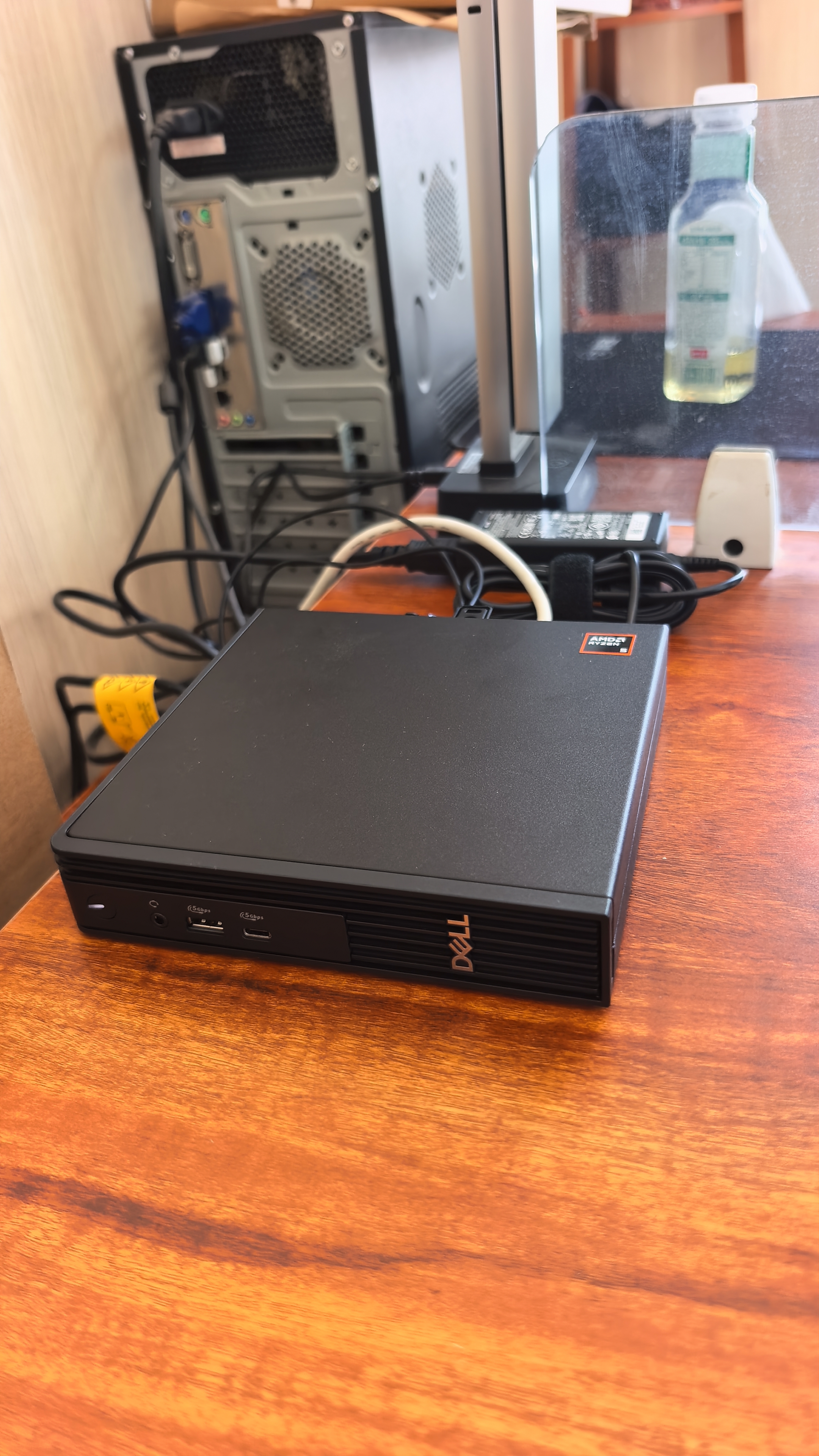 戴尔 DELL Pro mini高性能AI台式电脑迷你主机(R5-150 8G DDR5 512G)23.8大屏 商用办公 设计学习 实拍图