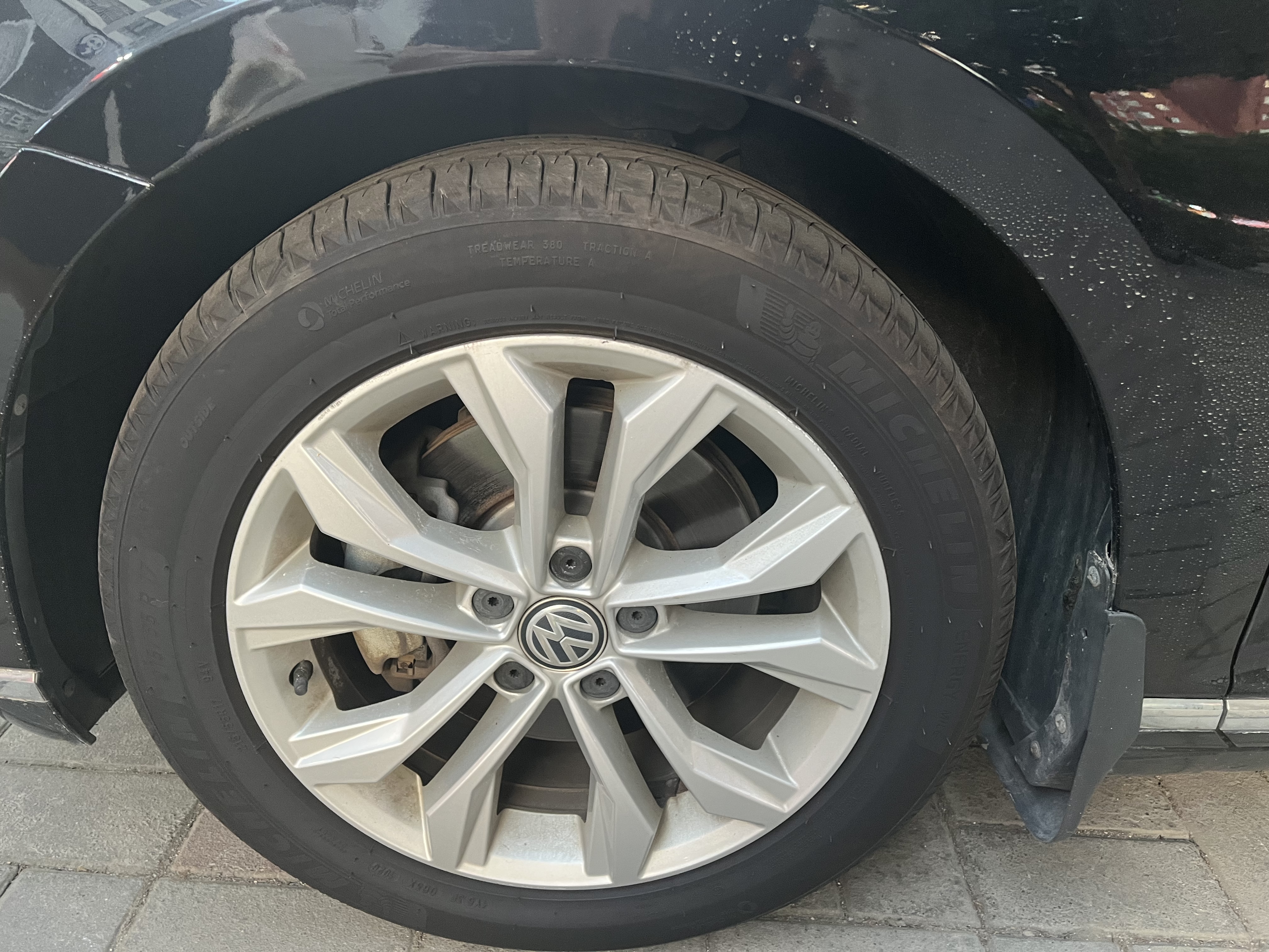 米其林（MICHELIN）汽车轮胎 215/55R17 94V 耐越 ENERGY MILE 适配秦PLUS/探歌/缤智 实拍图