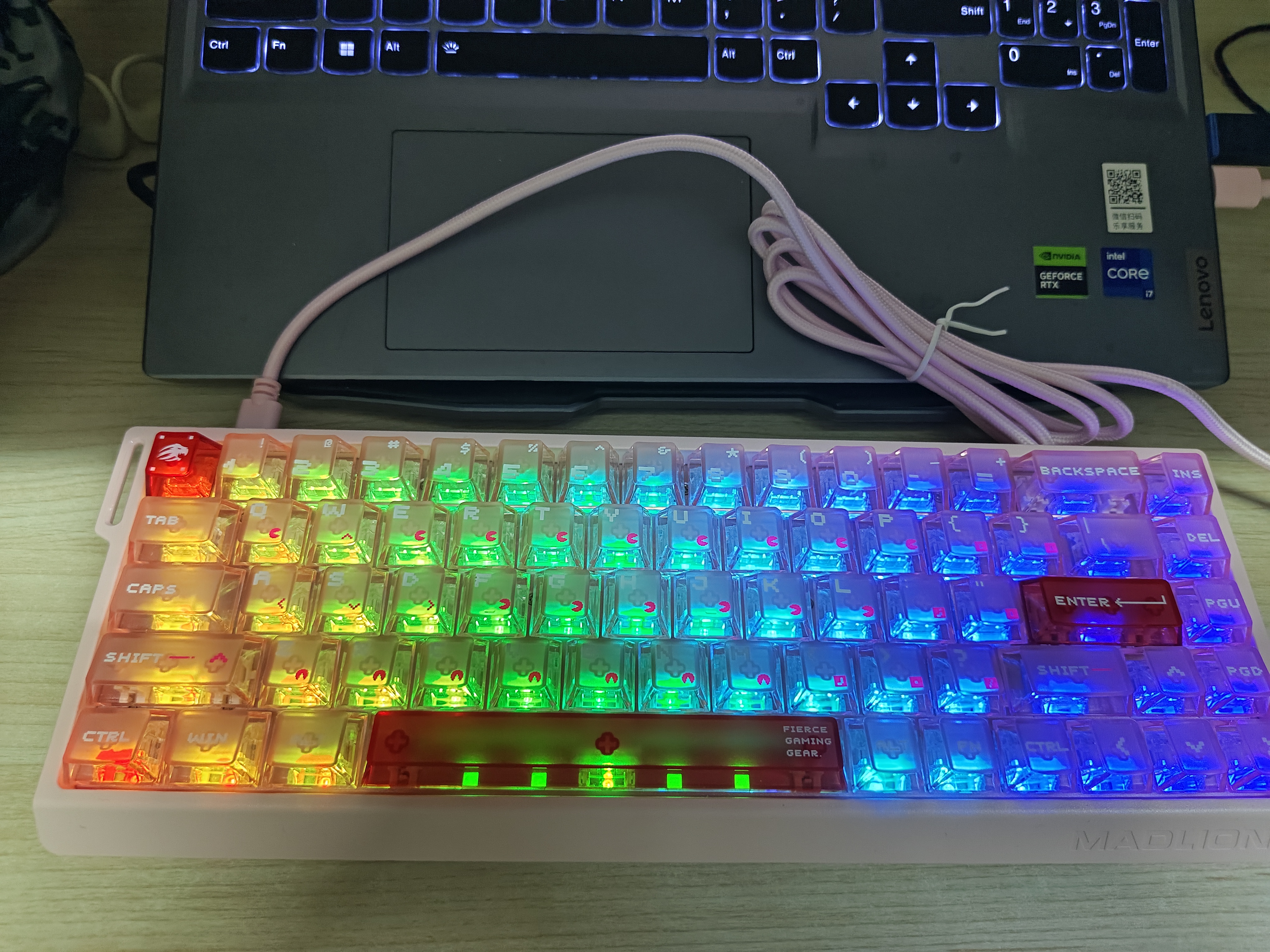 美加狮MAD 68 V2 客制化68键电竞磁轴游戏键盘 有线连接FPS游戏低延迟 8K回报率 MAD 68 V2 雾粉 白马轴 实拍图