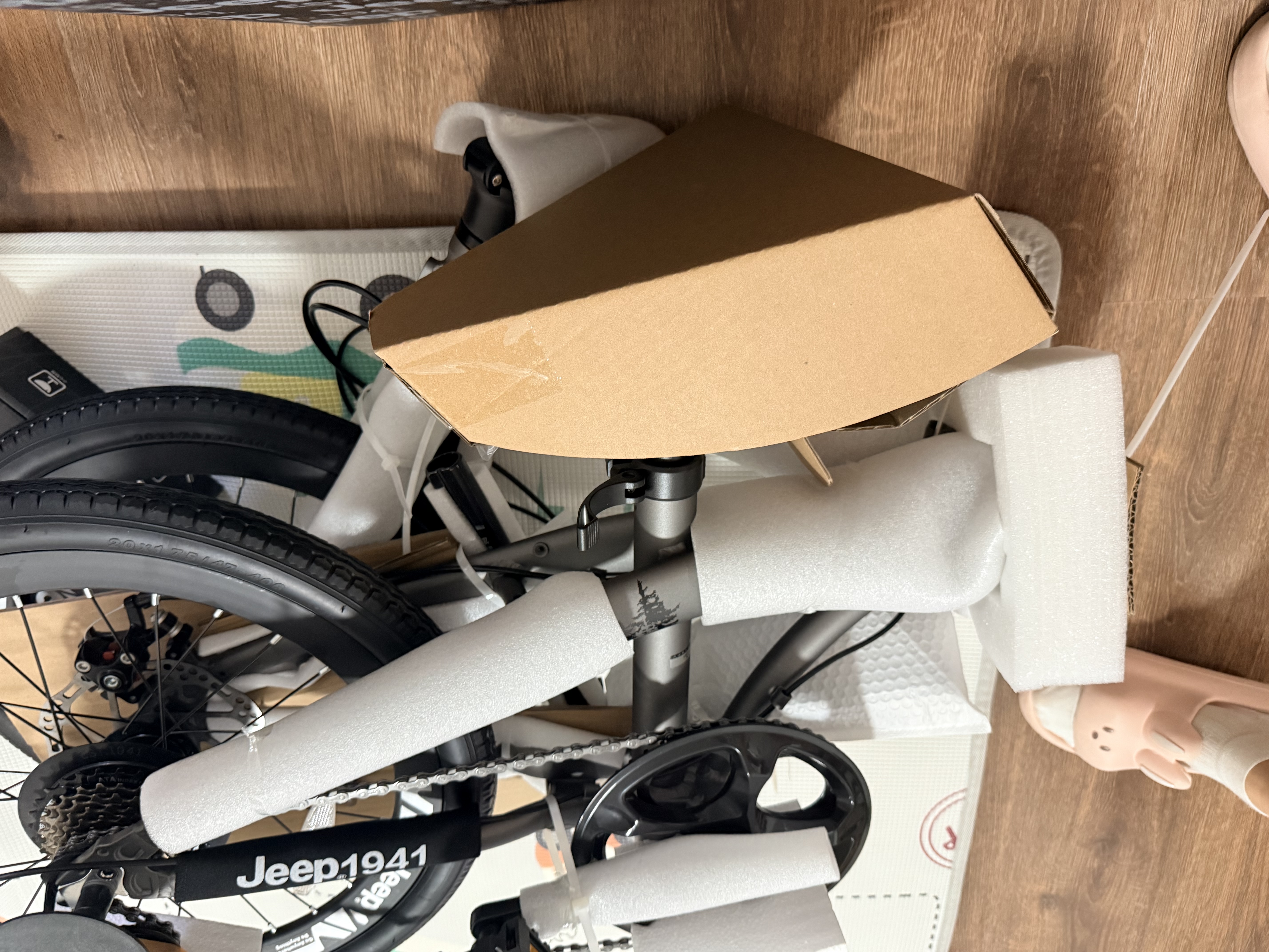 JEEP吉普折叠自行车带娃母子车20寸男女城市通勤折叠车亲子车-爱L200 石墨灰【车+安全座椅】经典款-铝合金车架 20寸（建议身高145-185CM） 7速 实拍图