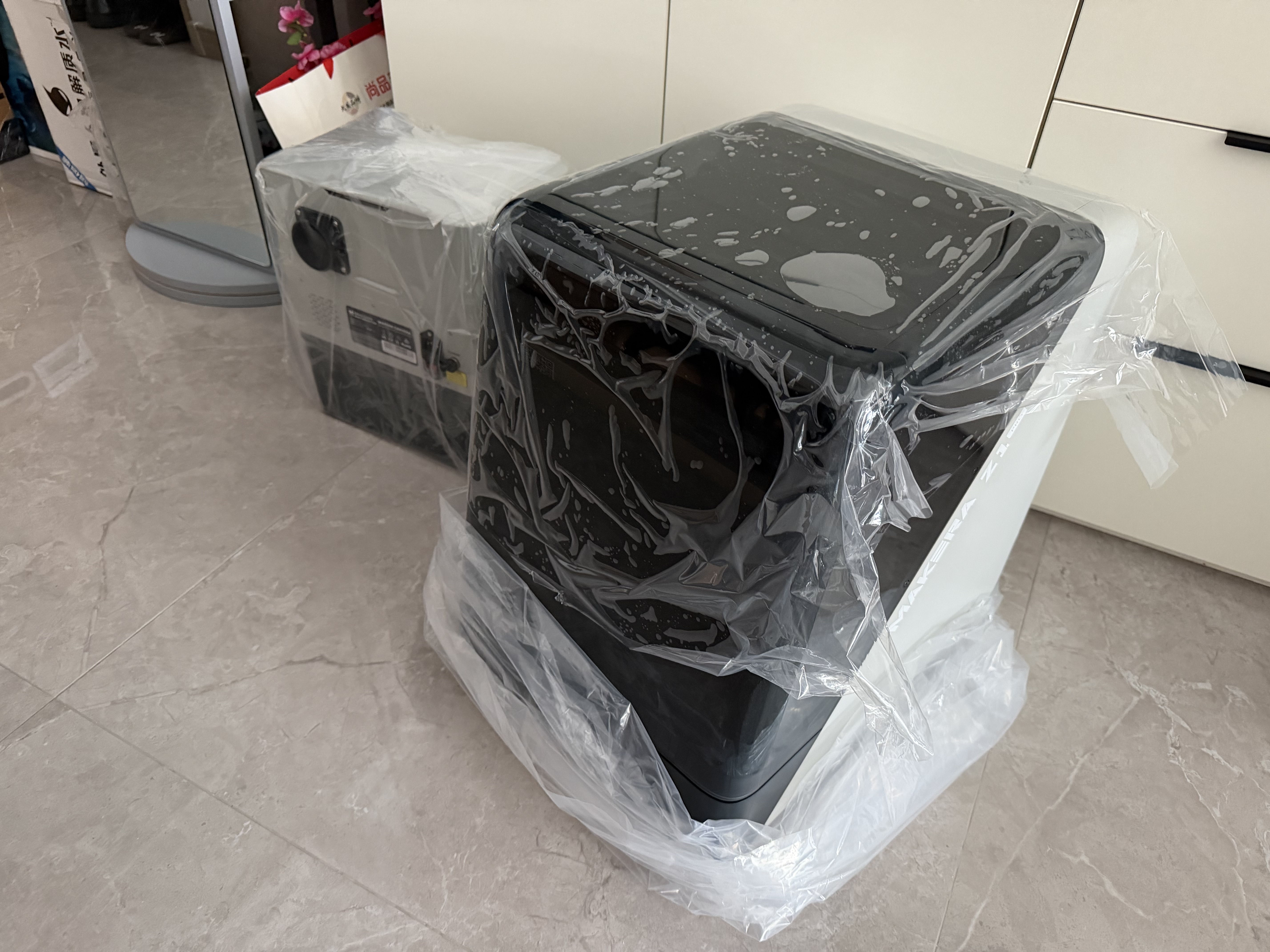造物时代Makera Z1桌面CNC高精度数控机床家用AI智能雕刻机快速换刀四轴小型加工中心创客DIY工具 Makera Z1Pro 全能套餐（单机+集尘Lite+4轴+3D探针+台钳+激光） 实拍图