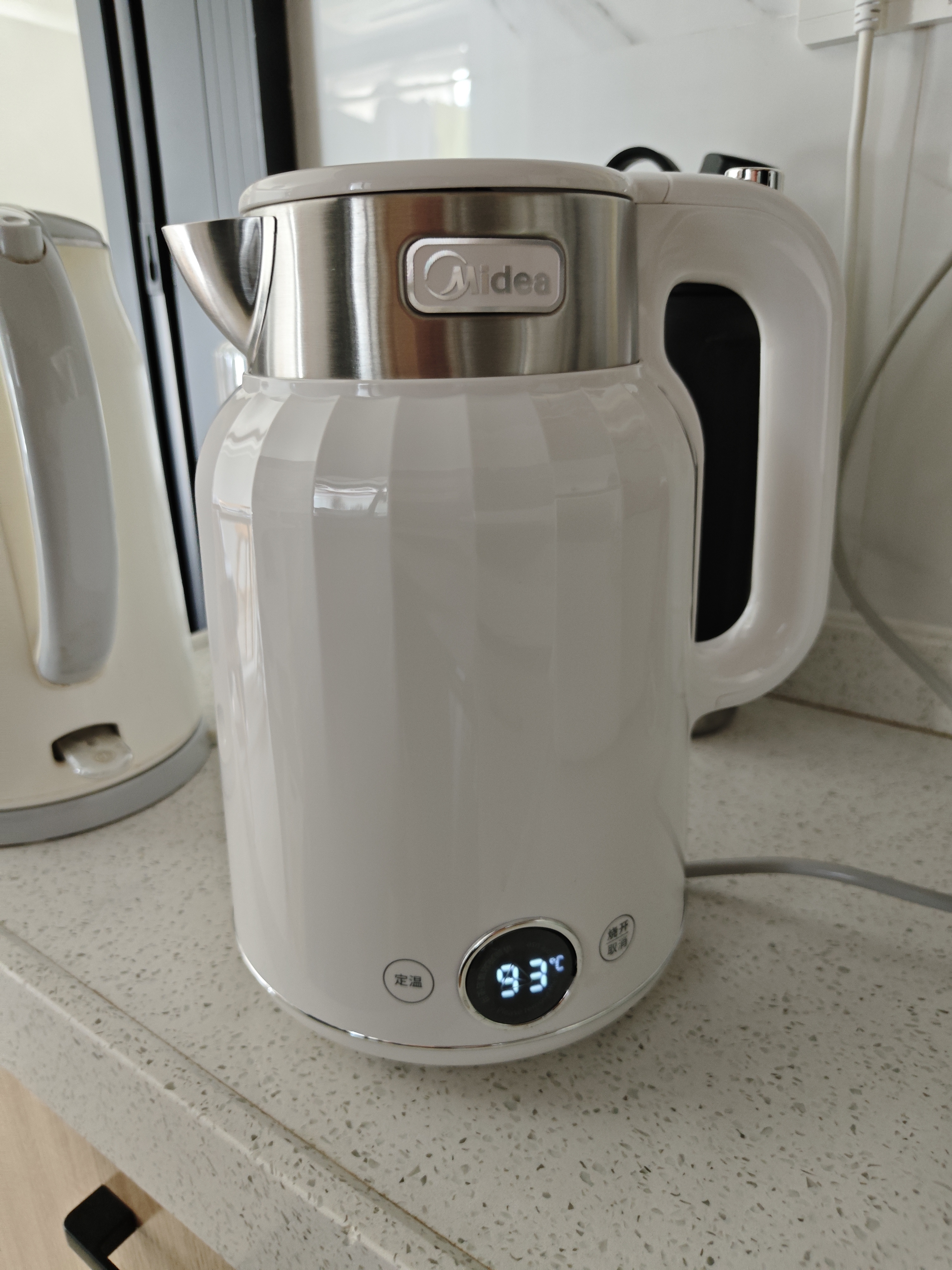 美的（Midea）艺术家电热水壶烧水壶自动断电保温2L大容量冲奶316L母婴级不锈钢11档调温吨吨壶MK-SH59-Q 实拍图