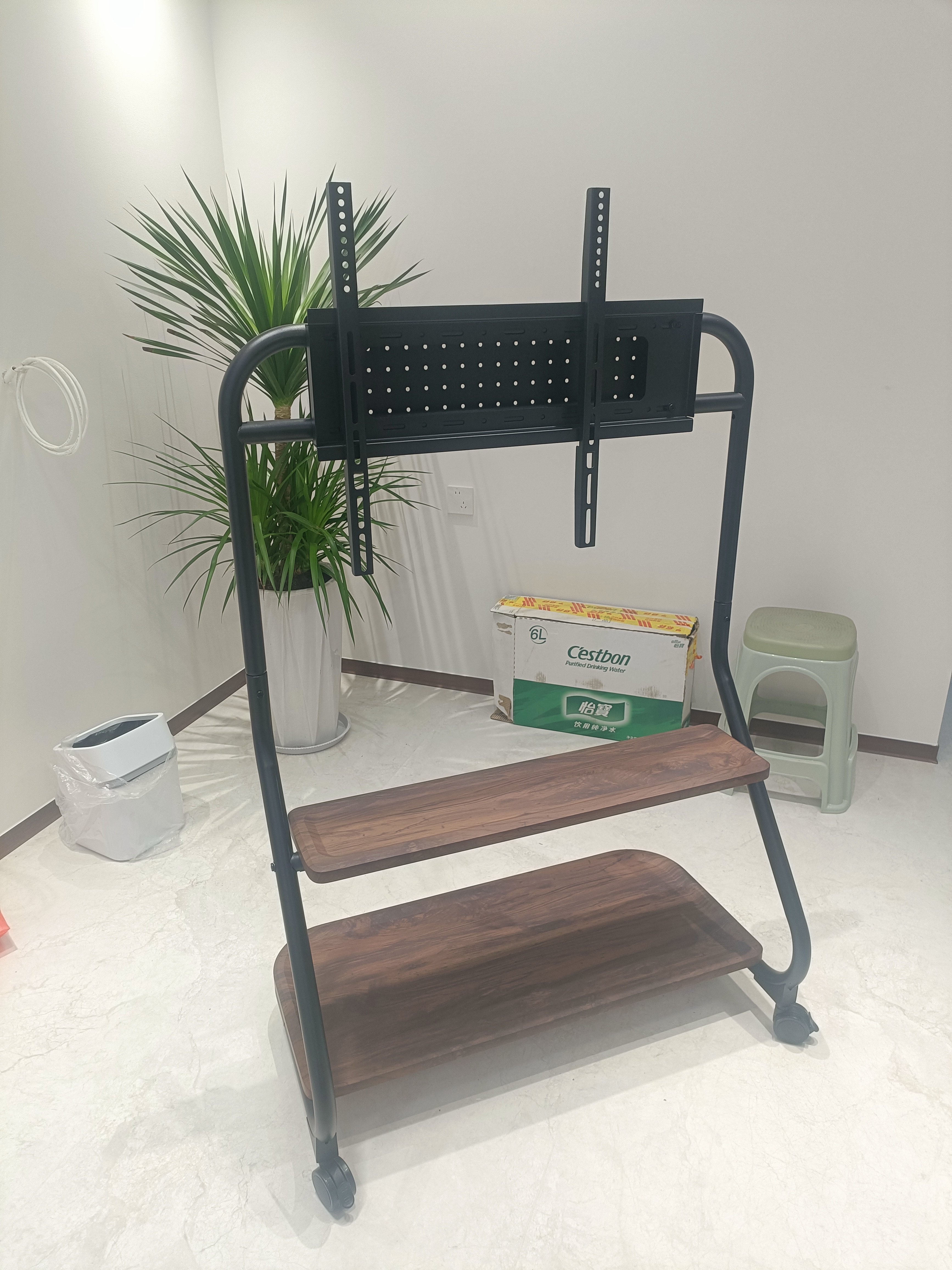 卡步特（CABTE）双子塔32-80英寸移动电视支架艺术推车电视柜柜类推车电视 耀夜黑/洞洞板收纳 加高款 实拍图