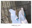 百舸（BAIGE）防护服一次性连体连帽防粉尘 隔离衣防水养殖场喷漆工作服 蓝条连帽连脚套5件/包赠脚套 实拍图