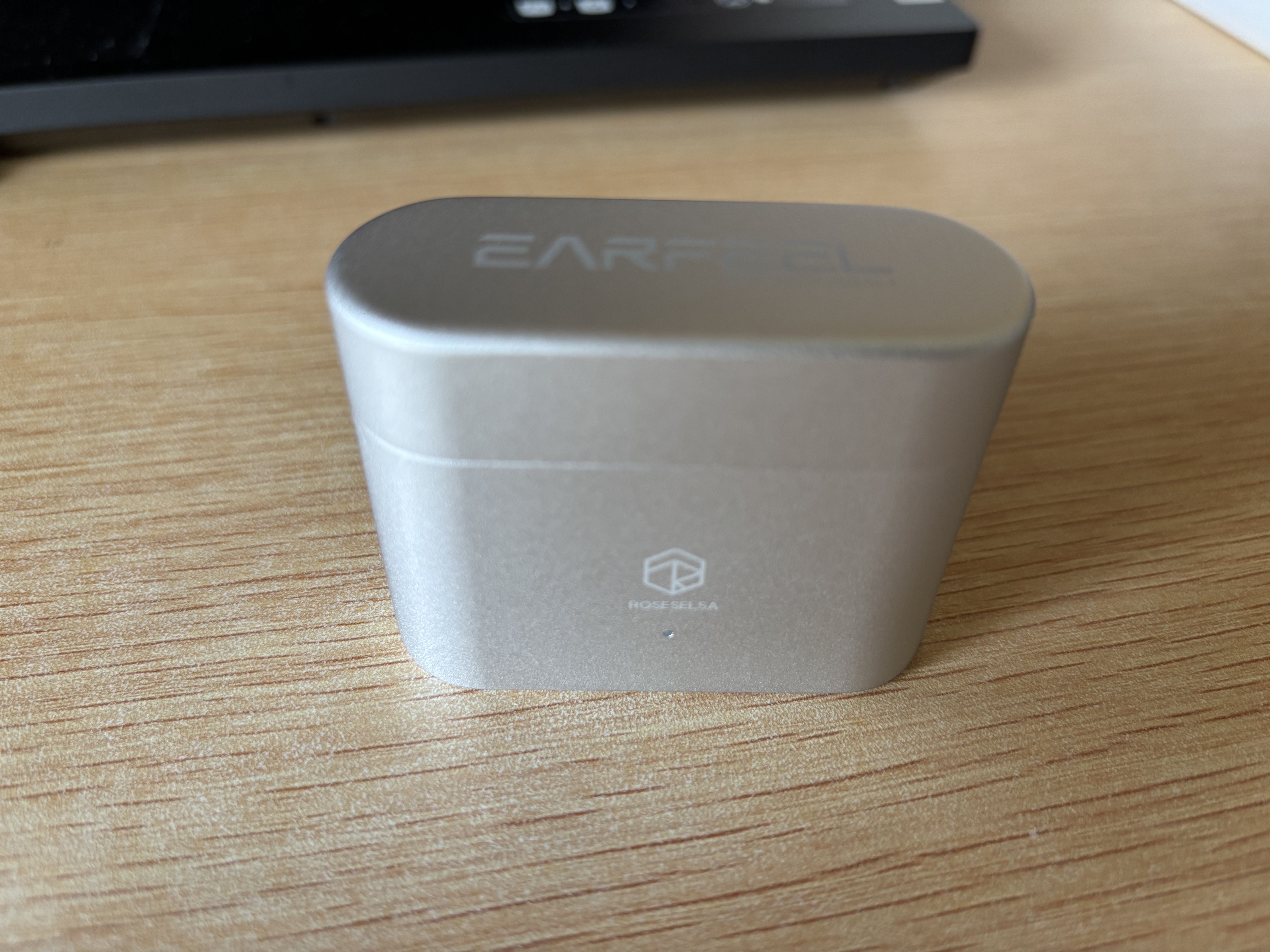 弱水时砂【周传雄同款】Earfeel i7蓝牙耳机入耳式i5升级款真无线主动降噪长续航运动跑步游戏音乐耳机 实拍图