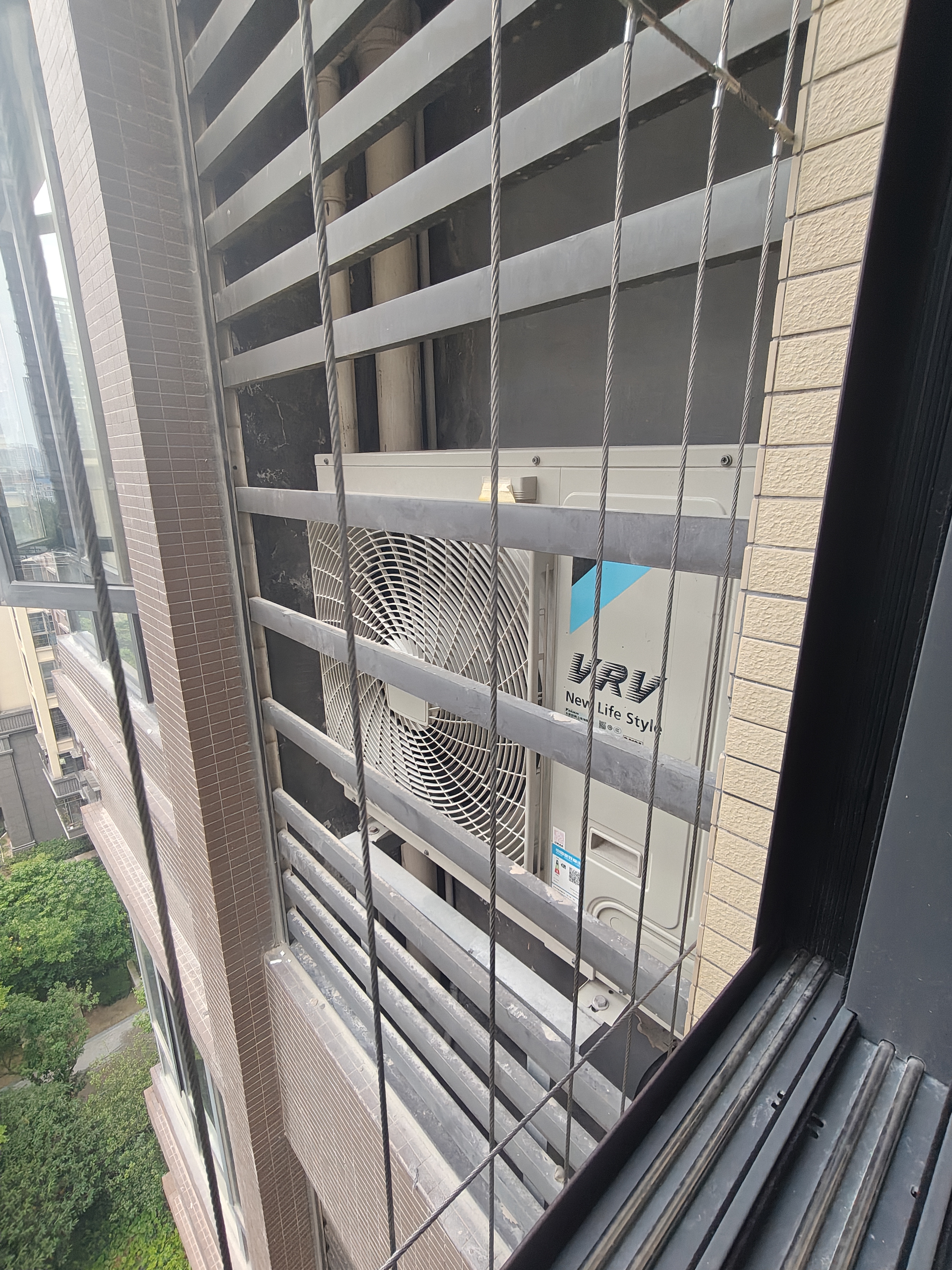 大金（DAIKIN）中央空调一拖四一拖三 家用中央空气系统B+新品系列 多联机变频一级能效 B+系列 3匹 两室一厅 舒适标准型 实拍图