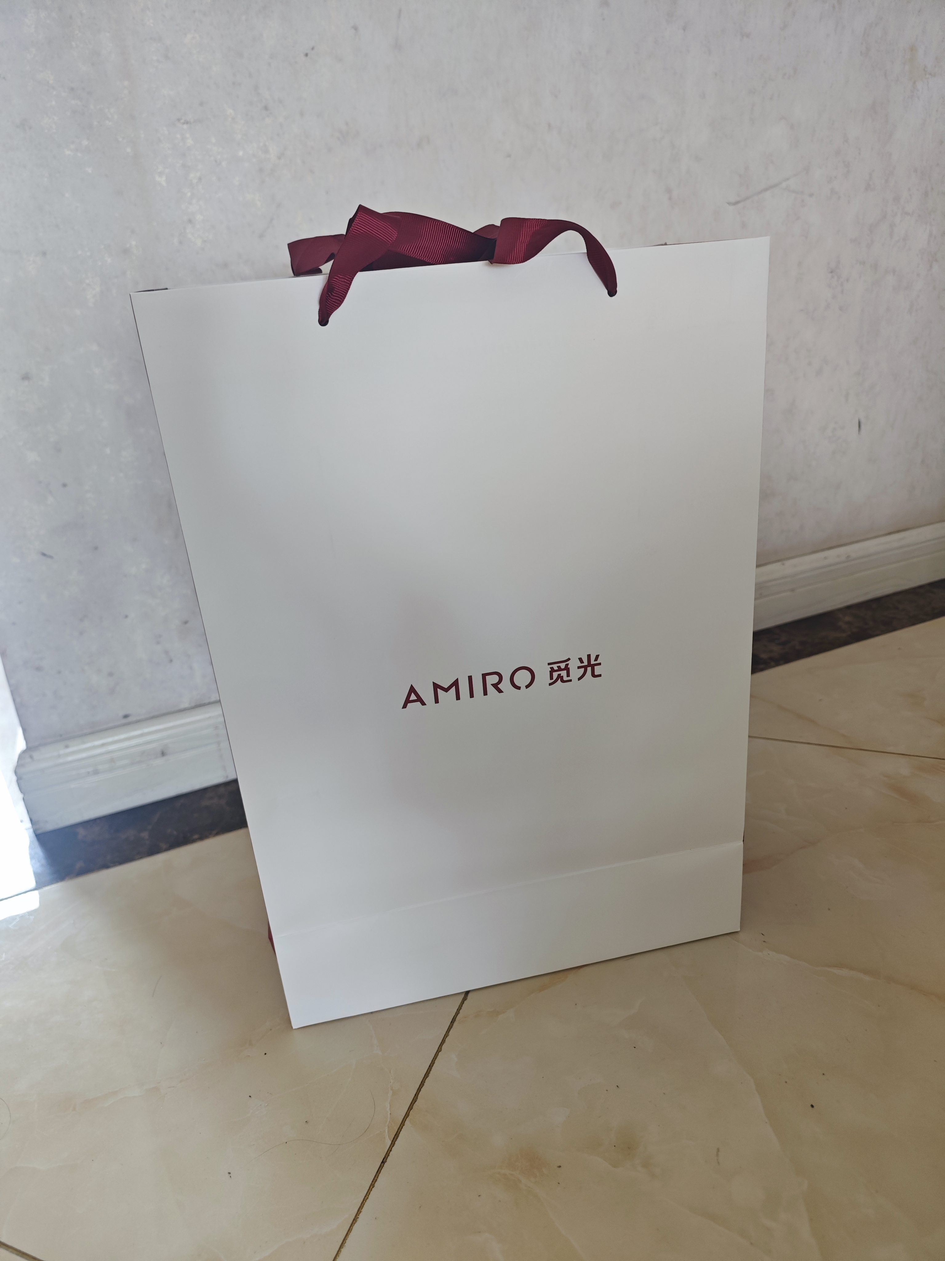 AMIRO觅光化妆镜带灯LED智能美妆镜 桌面台式梳妆镜 高清补光镜子生日礼物女士轻奢高级 O2黛丽黑 实拍图