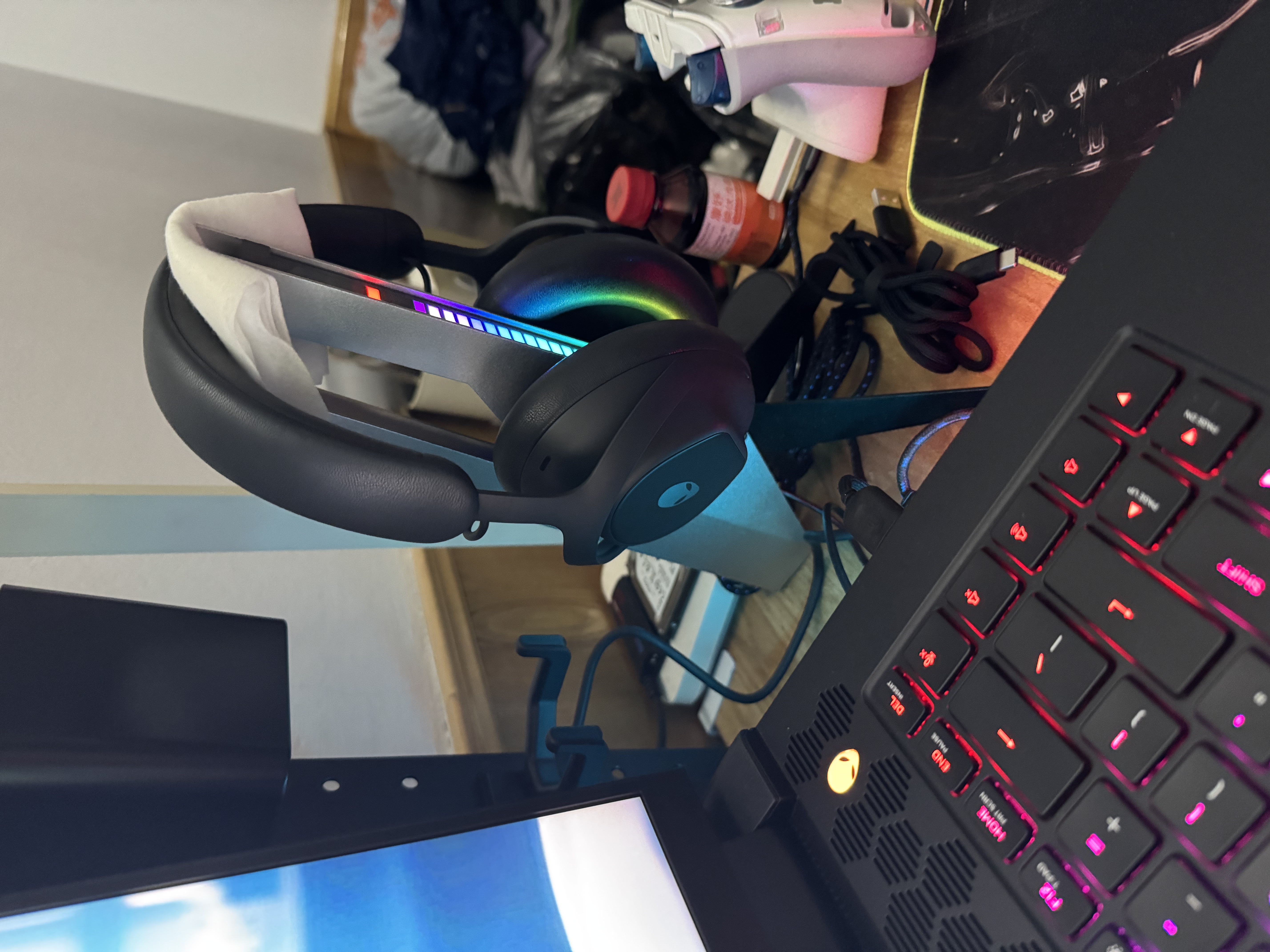 外星人（Alienware）PRO游戏电竞耳机石墨烯驱动三模连接头戴式耳麦有线无线蓝牙节日礼物 黑色 适配影之刃零 实拍图