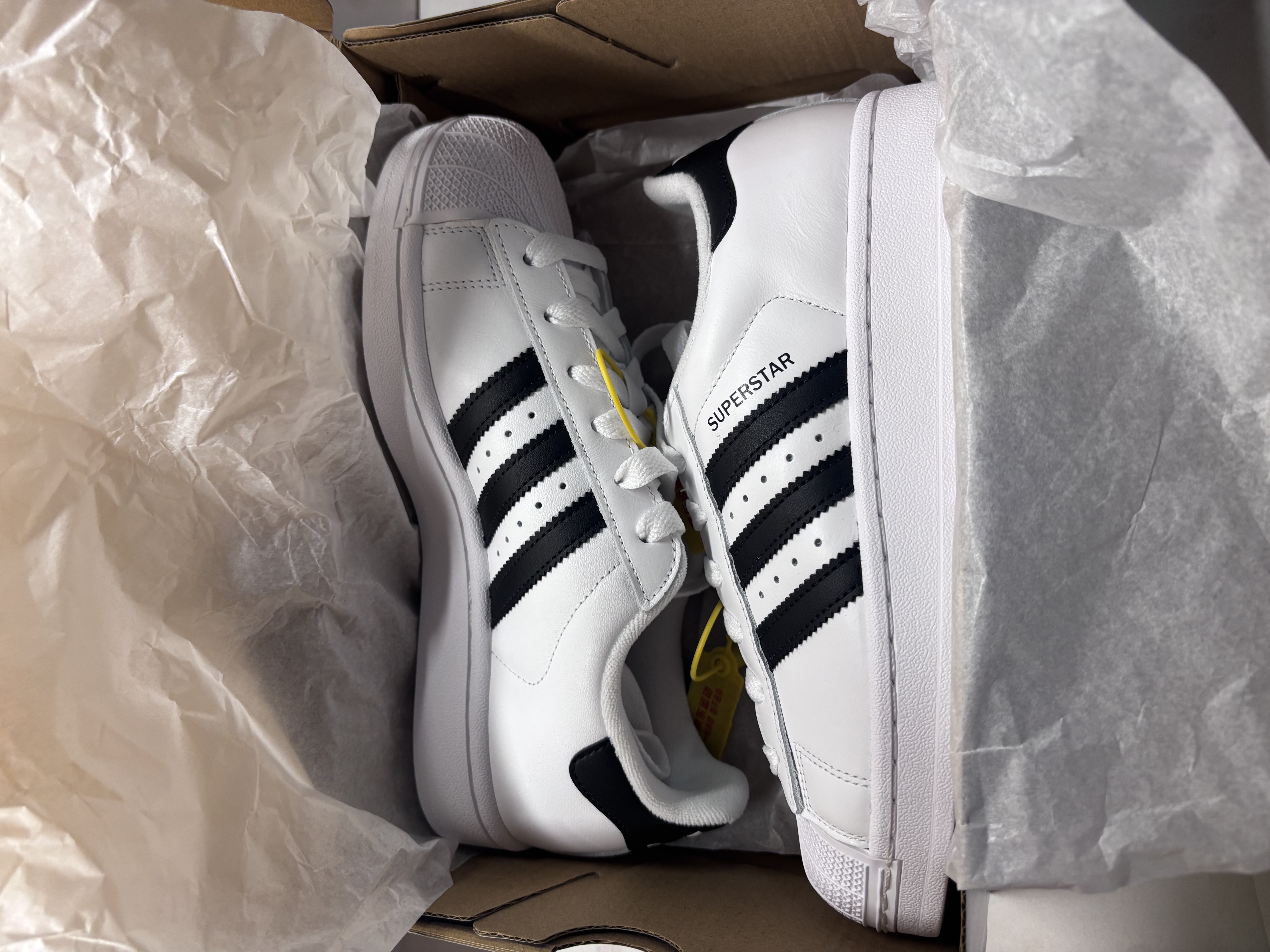 阿迪达斯adidas三叶草贝壳头SUPERSTARII男女休闲鞋 IH8659 37码 实拍图