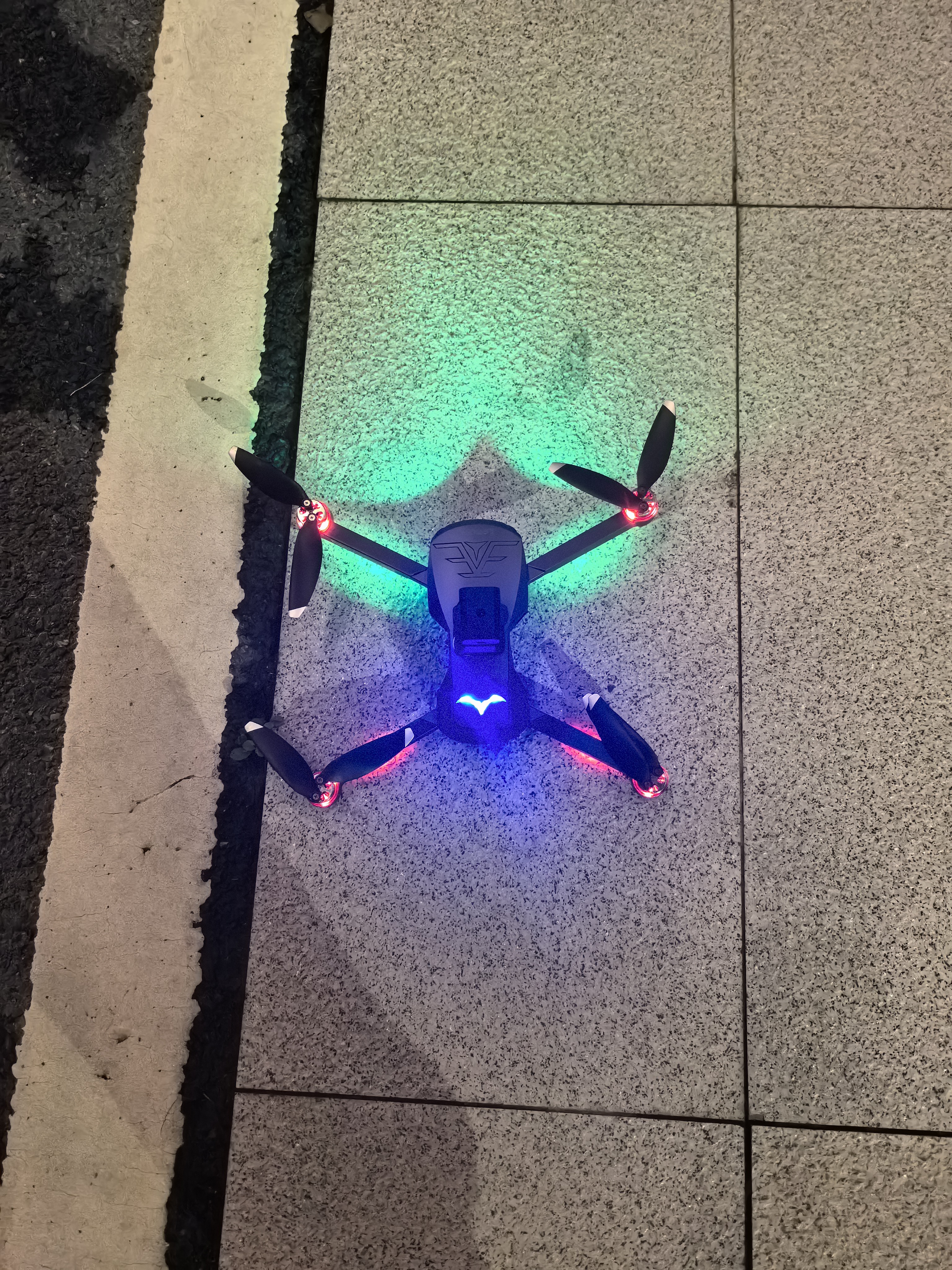 联想（Lenovo）进阶级带屏遥控飞机四轴避障飞行器高清航拍无人机男孩玩具航模飞机生日礼物 实拍图