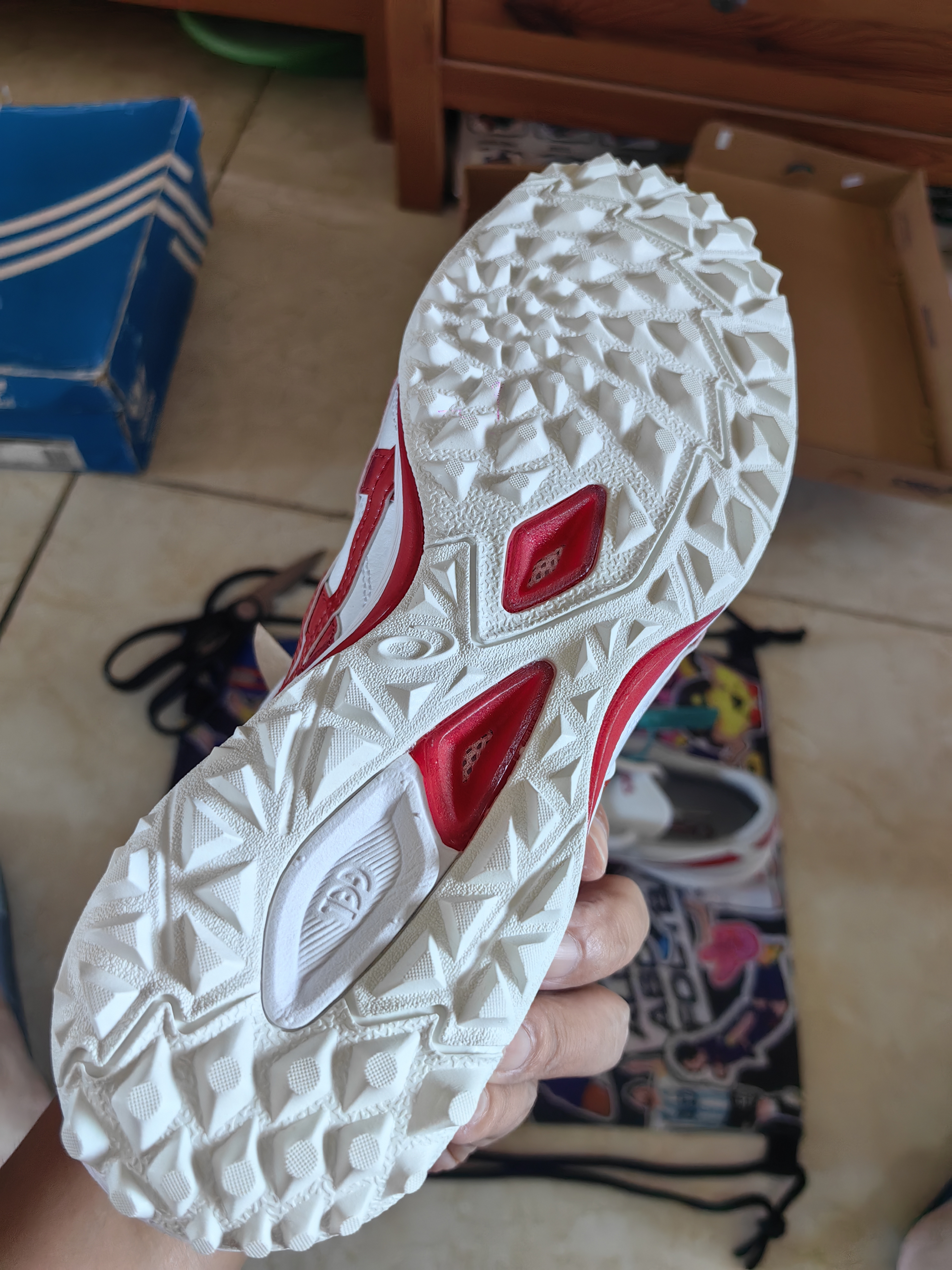 亚瑟士（asics）天朗足球亚瑟士全袋鼠皮C3人草TF碎钉比赛训练缓震足球鞋1113A032 白红#1113A032-111 T碎钉 42 JP265 实拍图