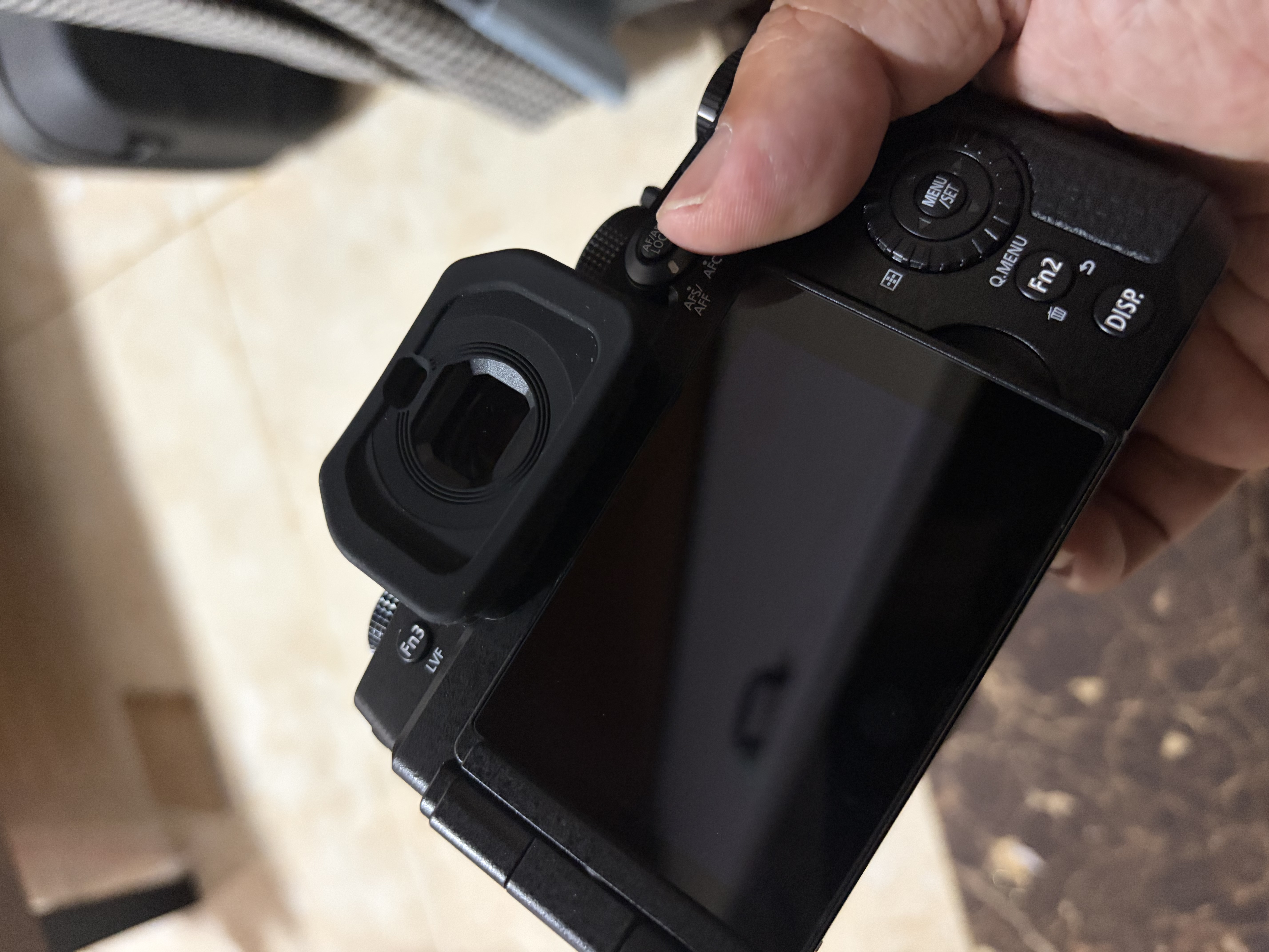 松下【会员旗舰】Lumix G97 M43画幅相机 M43卡口 微单相机 无反数码相机 G97丨单机身 实拍图