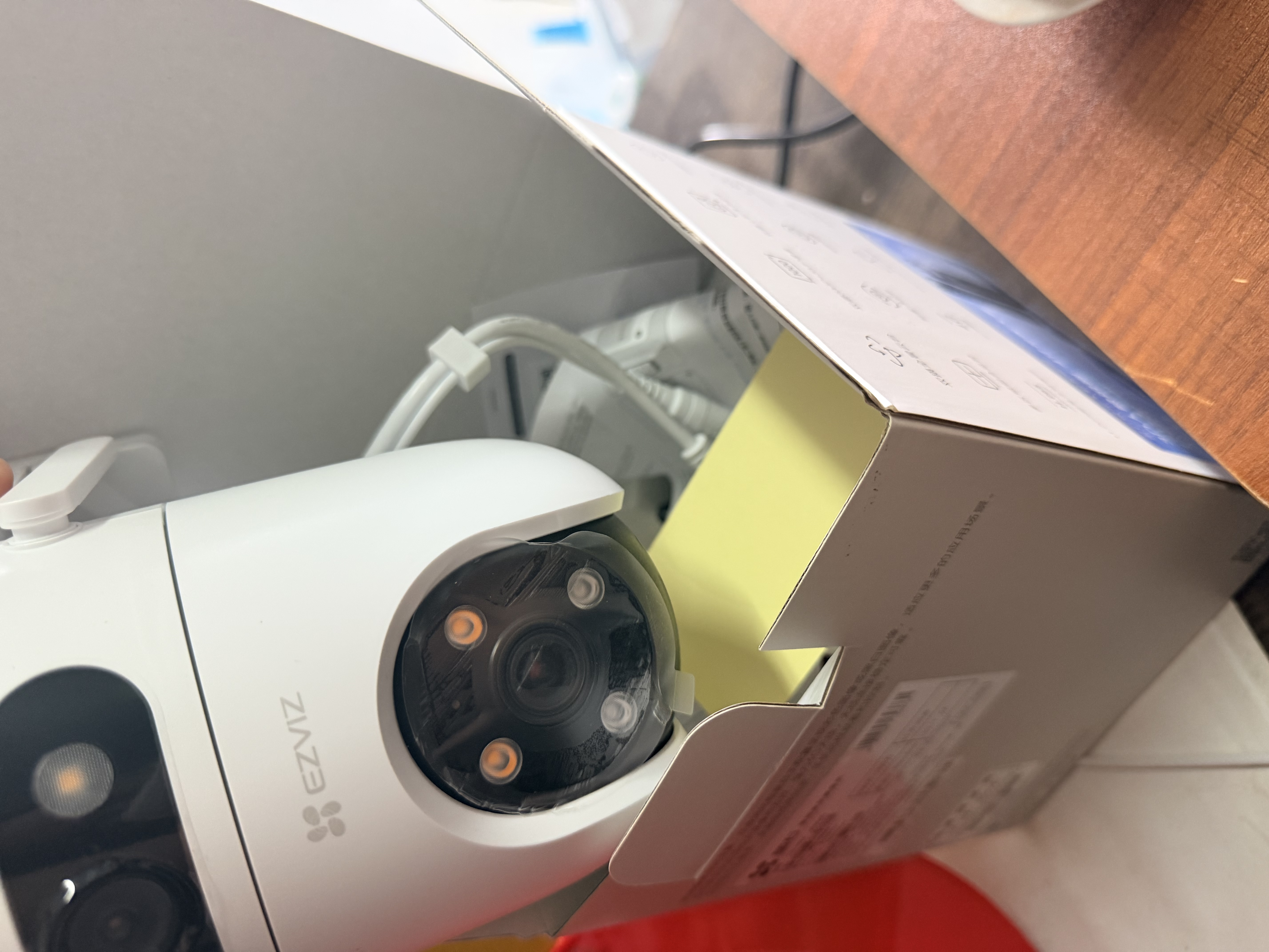 萤石H9c 500万+500万室外4G监控摄像头 无限流量无需WiFi 360度无死角带夜视 双摄联动 实拍图