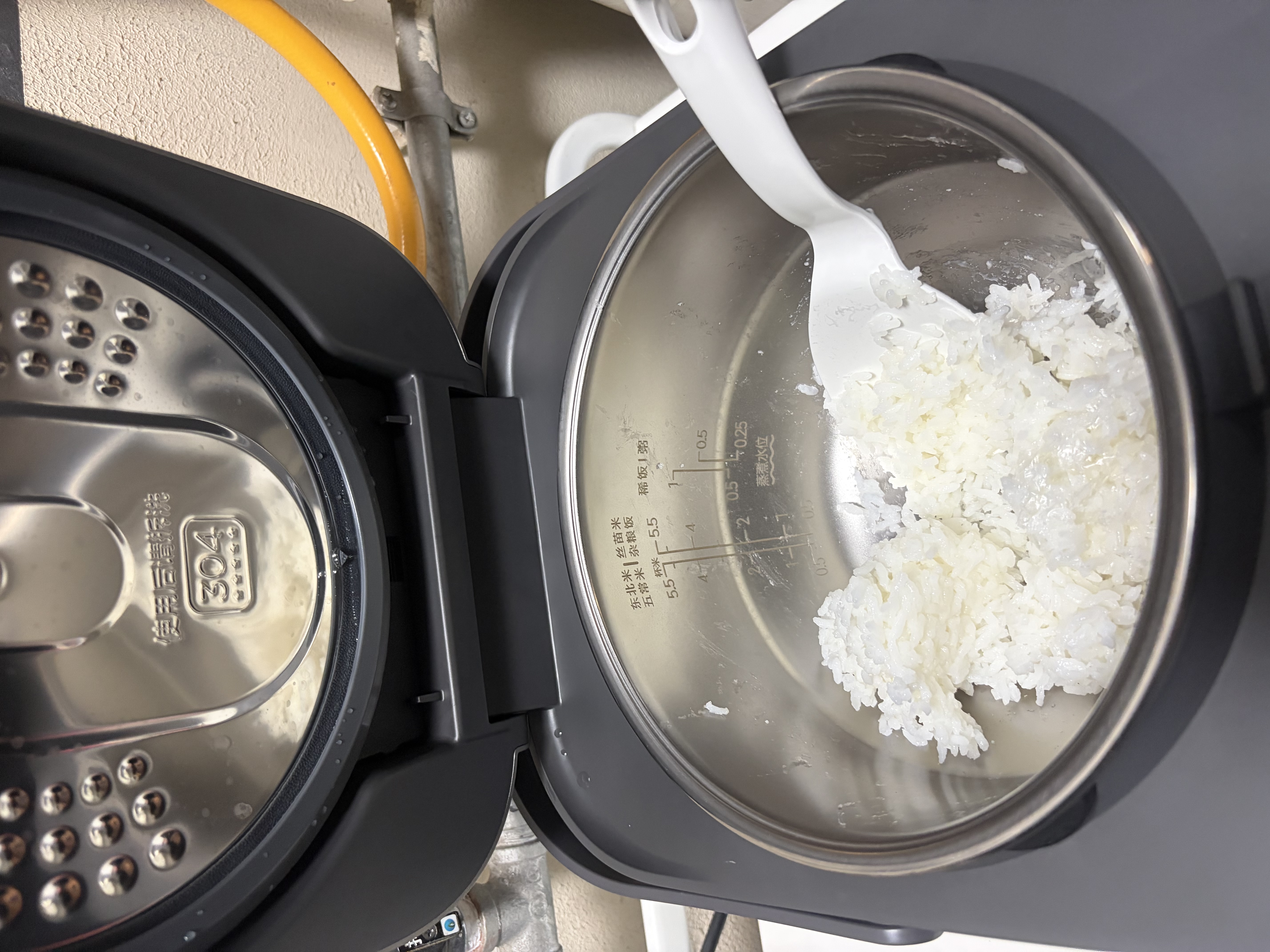 美的（Midea）纯钛0涂层低糖3L电饭锅家用电饭煲小型2-3人赤炎IH双热源加热小米粥钛釜CFB3066T 实拍图