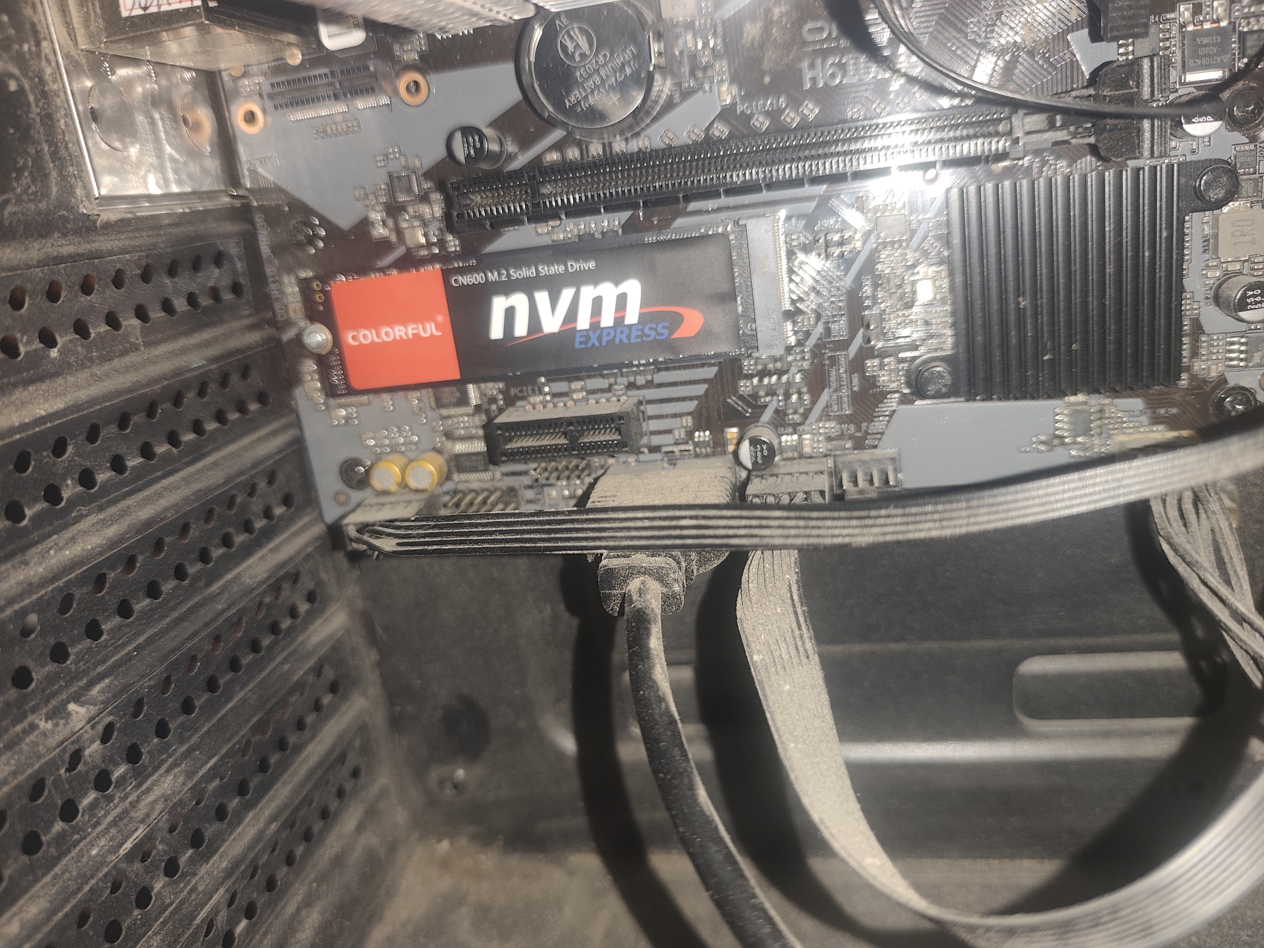 七彩虹（Colorful）256GB SSD固态硬盘 M.2接口(NVMe协议)  CN600系列PCIe 3.0 x4 openclaw兼容 实拍图